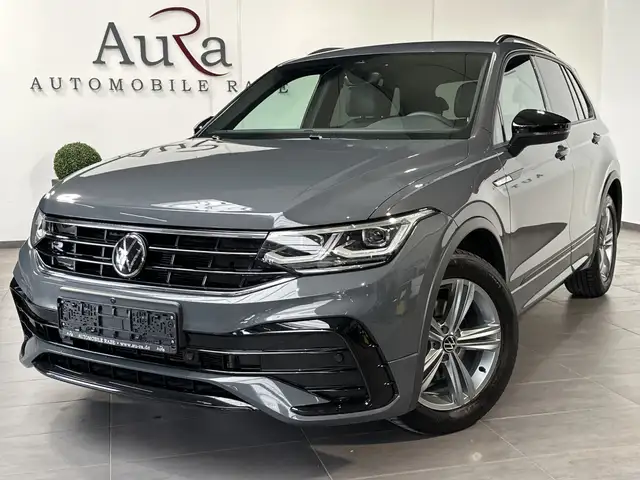 Volkswagen Tiguan view 2