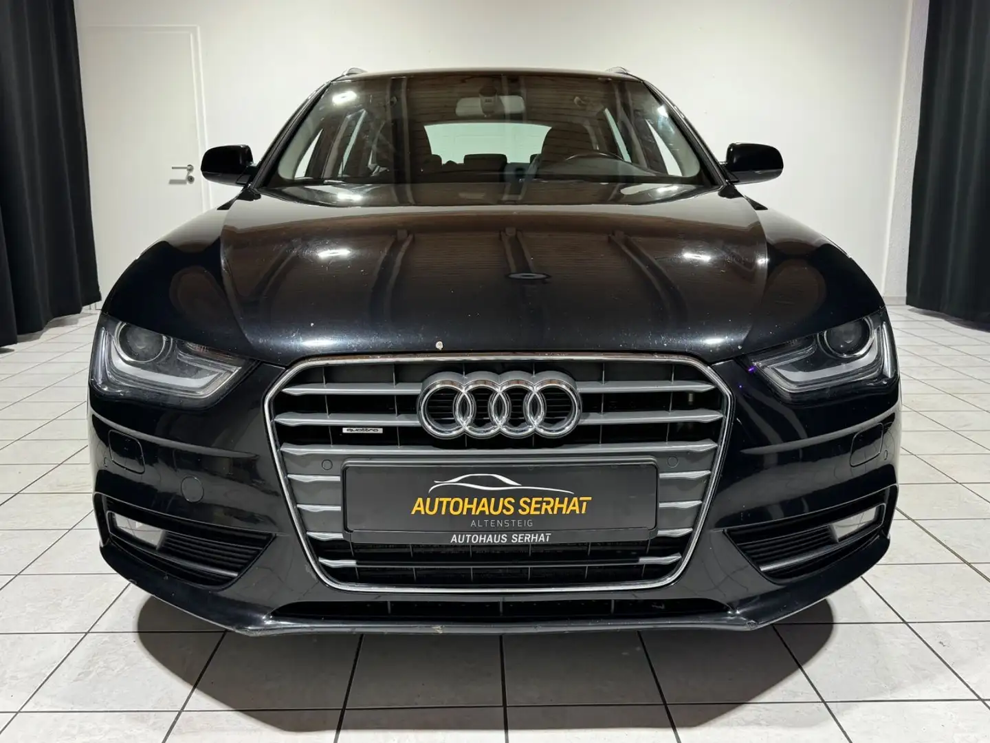 Audi A4 Avant 3.0 TDI quattro *NAVI*BI-XENON*PDC*AHK* Noir - 2