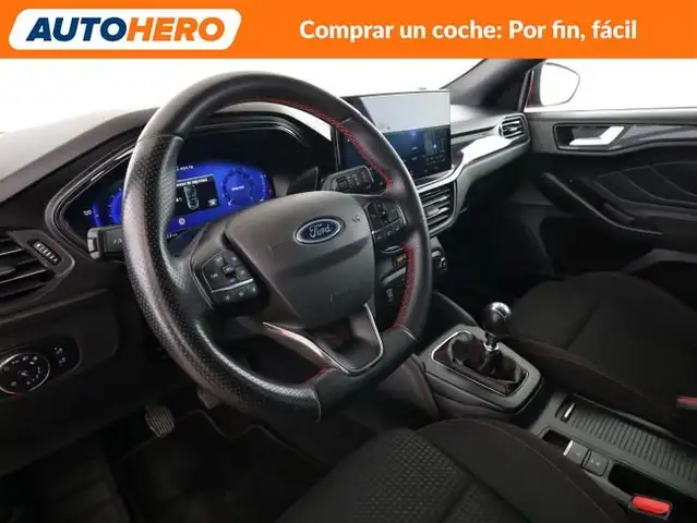 Ford Focus view 12