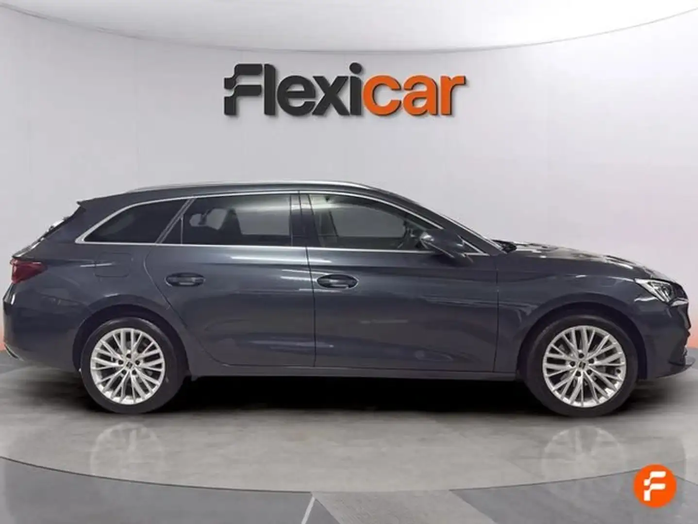 SEAT Leon ST 1.5 TSI S&S Xcellence 150 Grau - 2