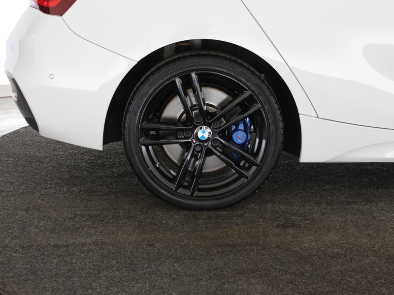 BMW 118 1-serie 118i Edition M Sport Shadow High Executive — photo 20