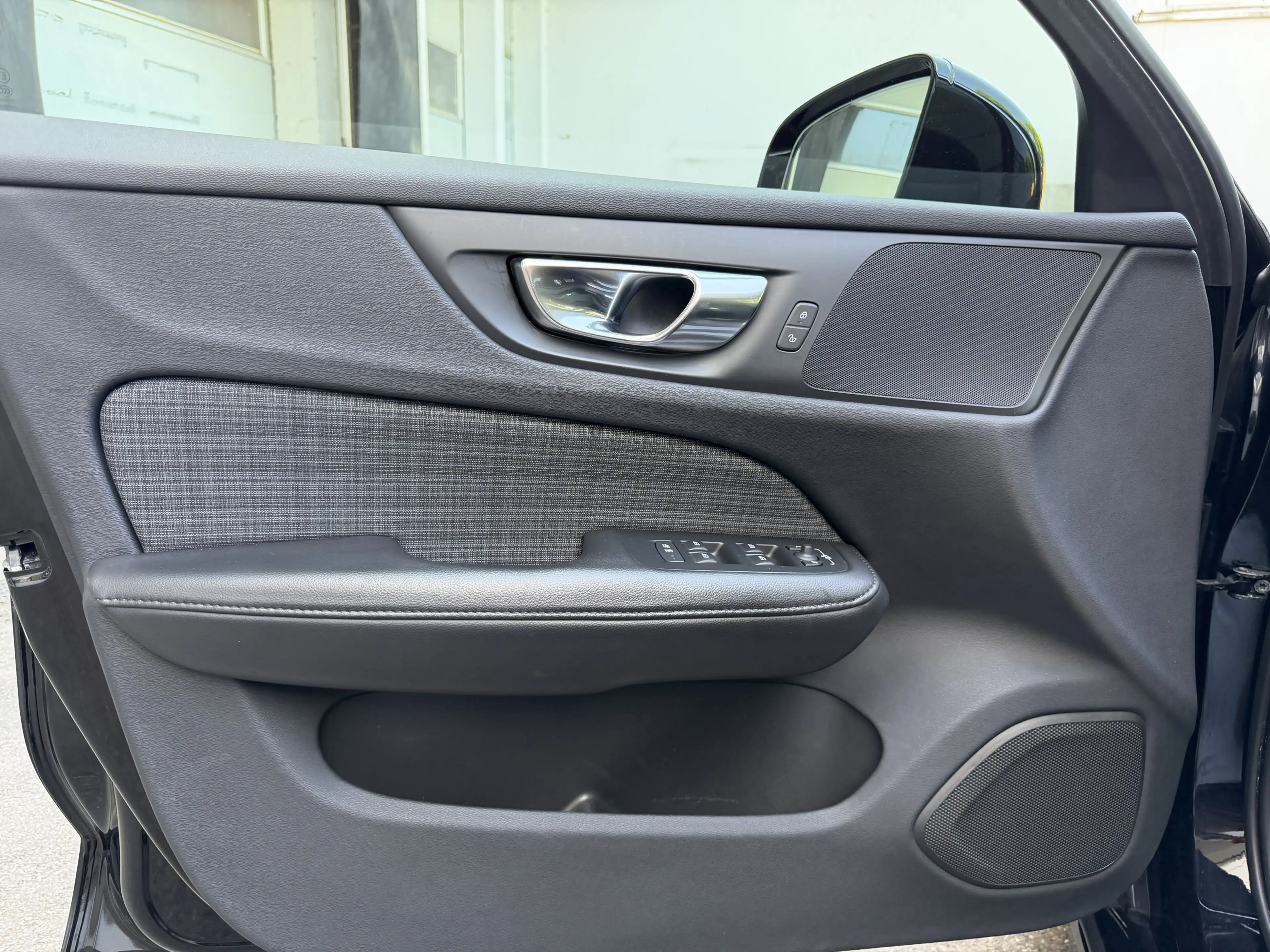 Volvo V60 Core LED Navi VirtualCockpit AHK Sitzheizung — photo 11
