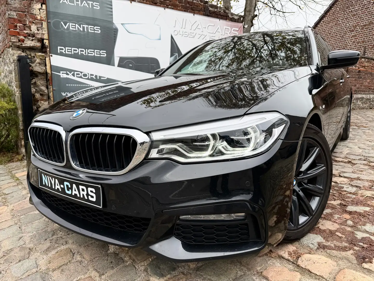 BMW 520 Touring 520 dA ** PACK M ** FULL OPTIONS ** Noir - 1