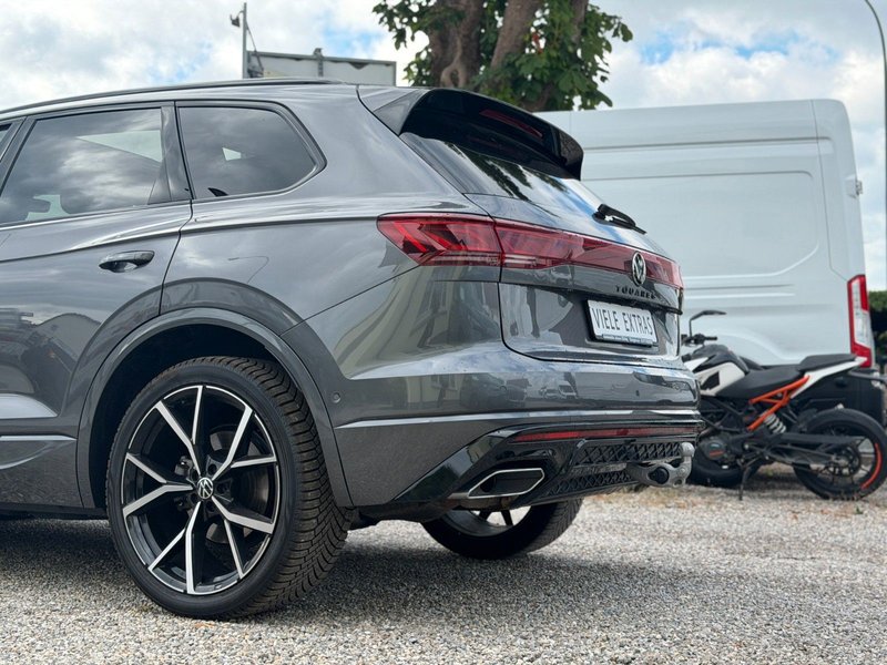 Volkswagen Touareg R-Line 4Motion 22" AHK PanoD Headup 360° — photo 6