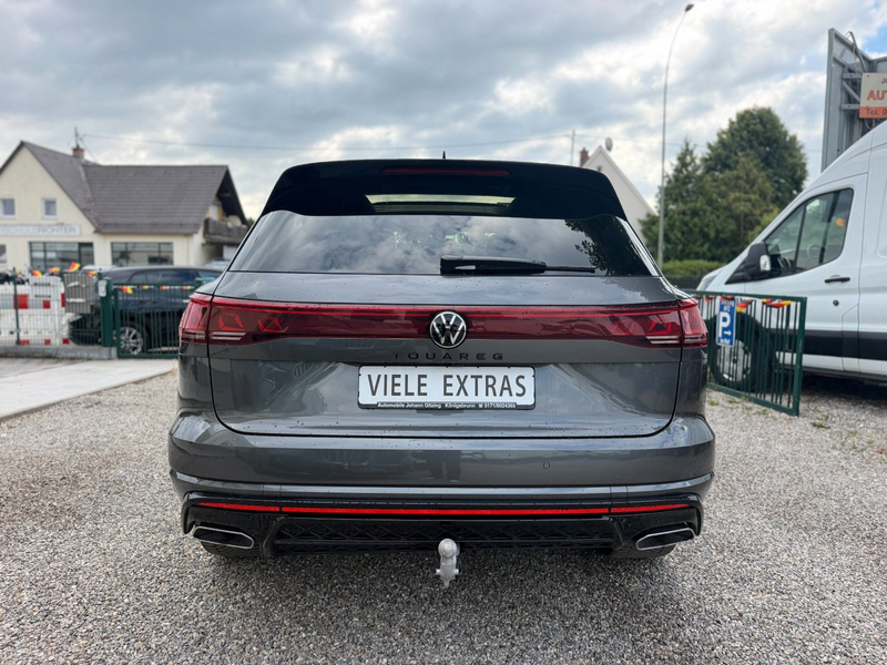 Volkswagen Touareg R-Line 4Motion 22" AHK PanoD Headup 360° — photo 13