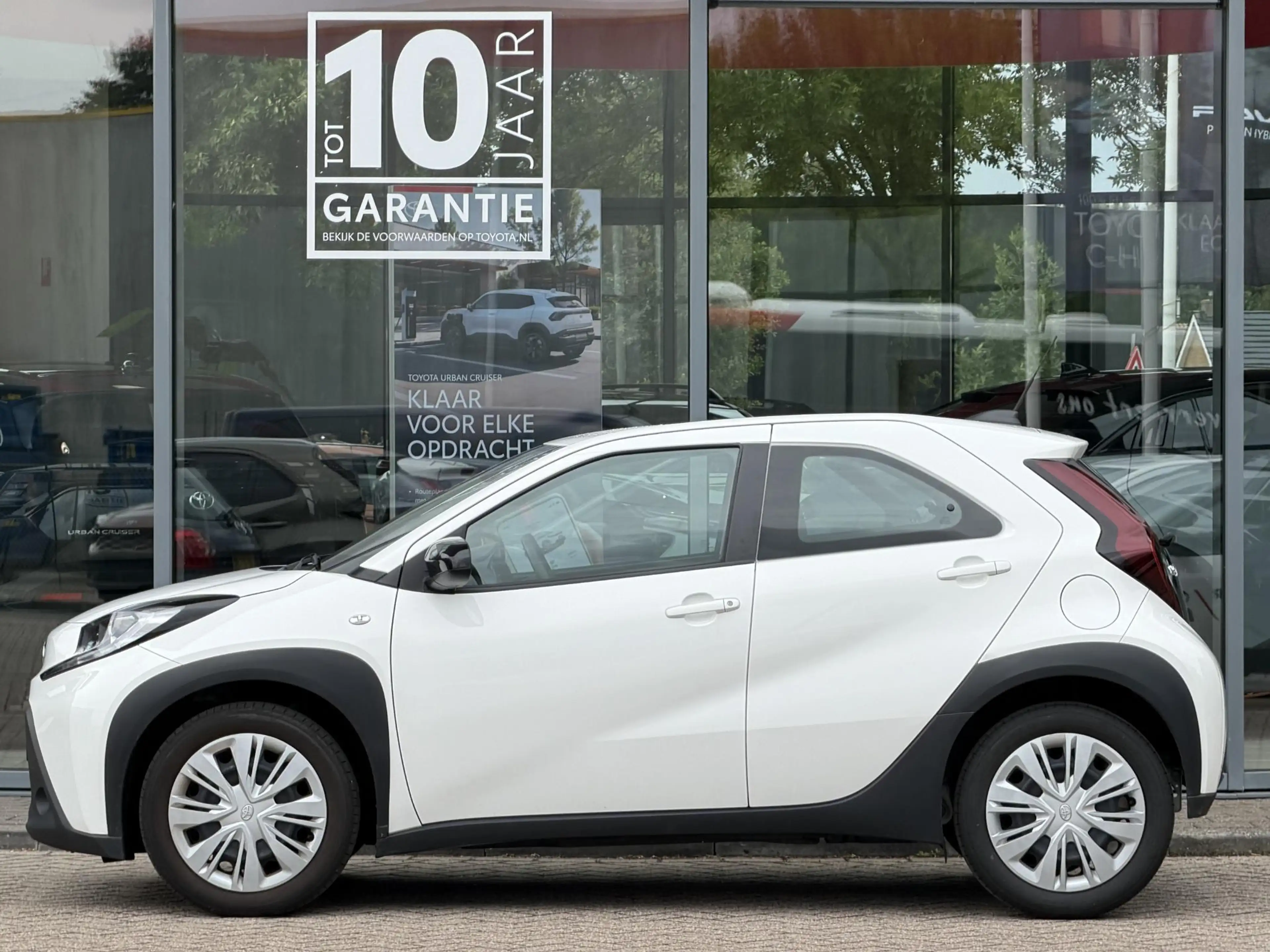 Toyota Aygo X 1.0 VVT-i MT Play Airco Camera Cruise — photo 2