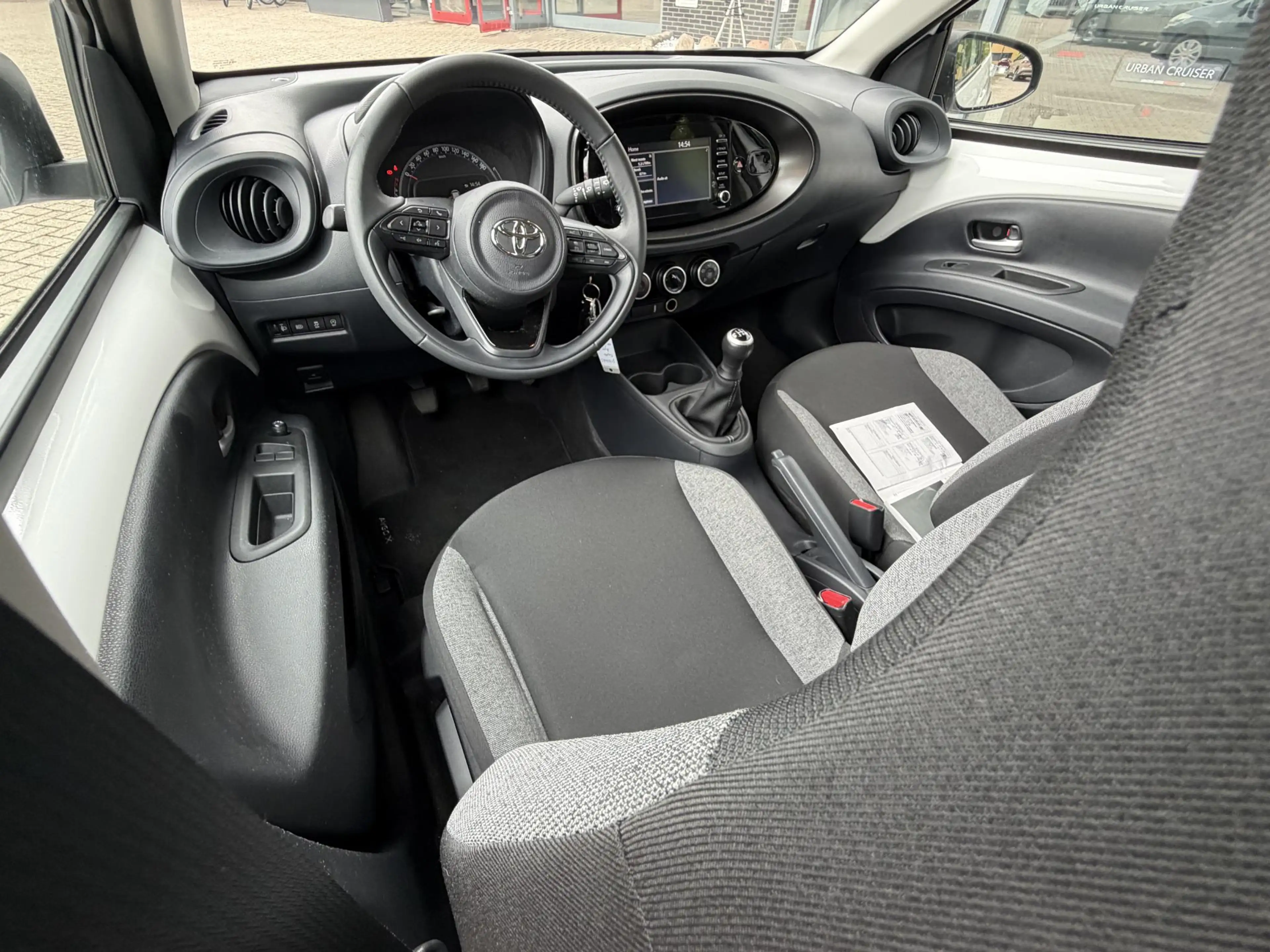Toyota Aygo X 1.0 VVT-i MT Play Airco Camera Cruise — photo 16