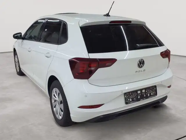 Volkswagen Polo view 5