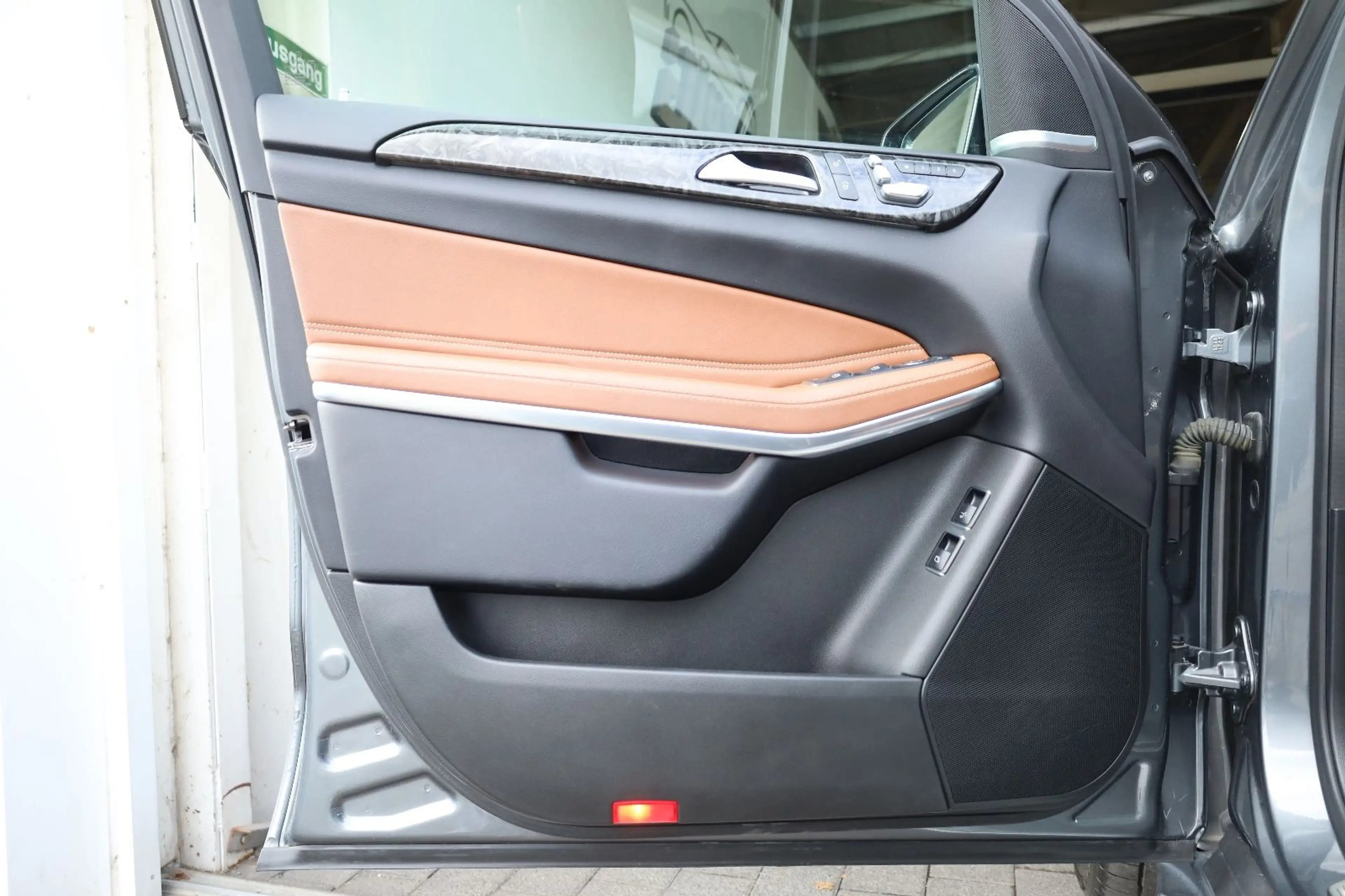 Mercedes-Benz GLS 500 GLS 550 4MATIC/360*/AIRMATIC/MASSAGE/PANO/HK/R21 — photo 10