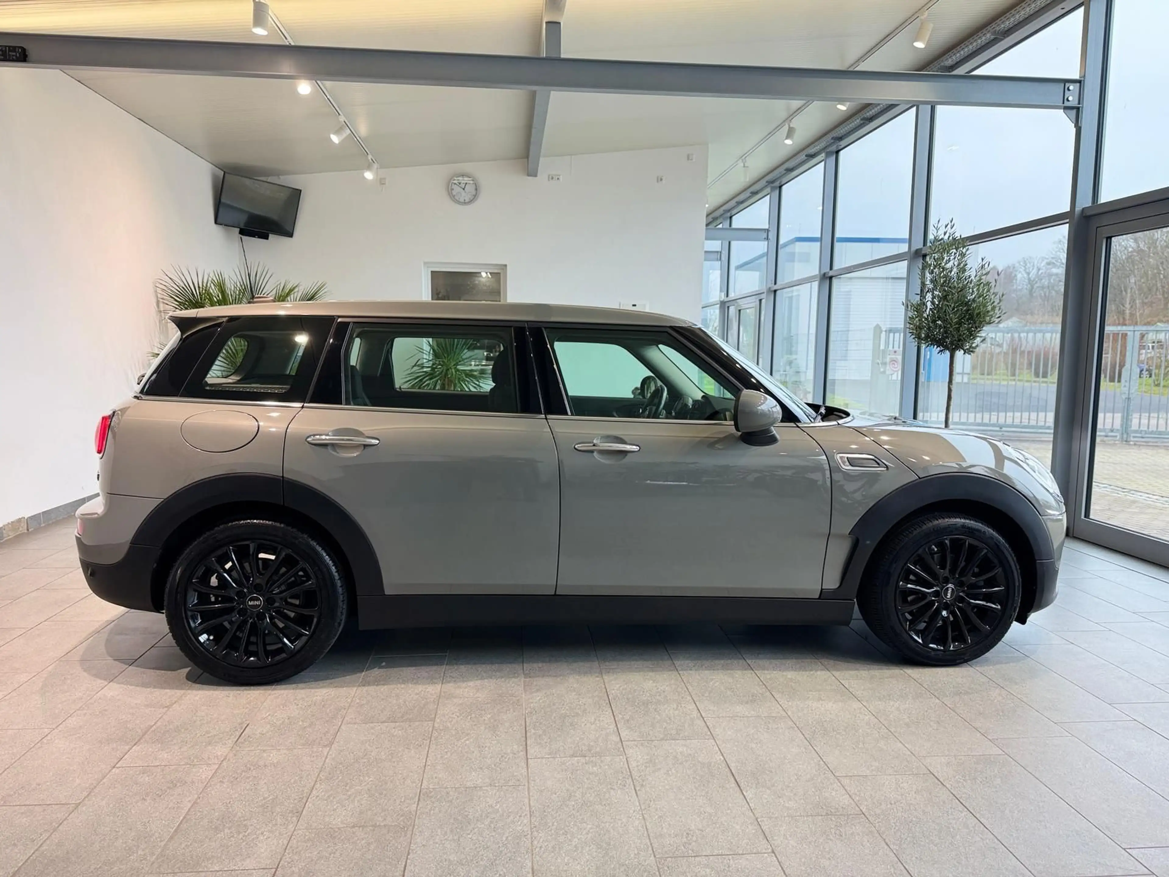 MINI Cooper Clubman Chili LED 17 Zoll — photo 6