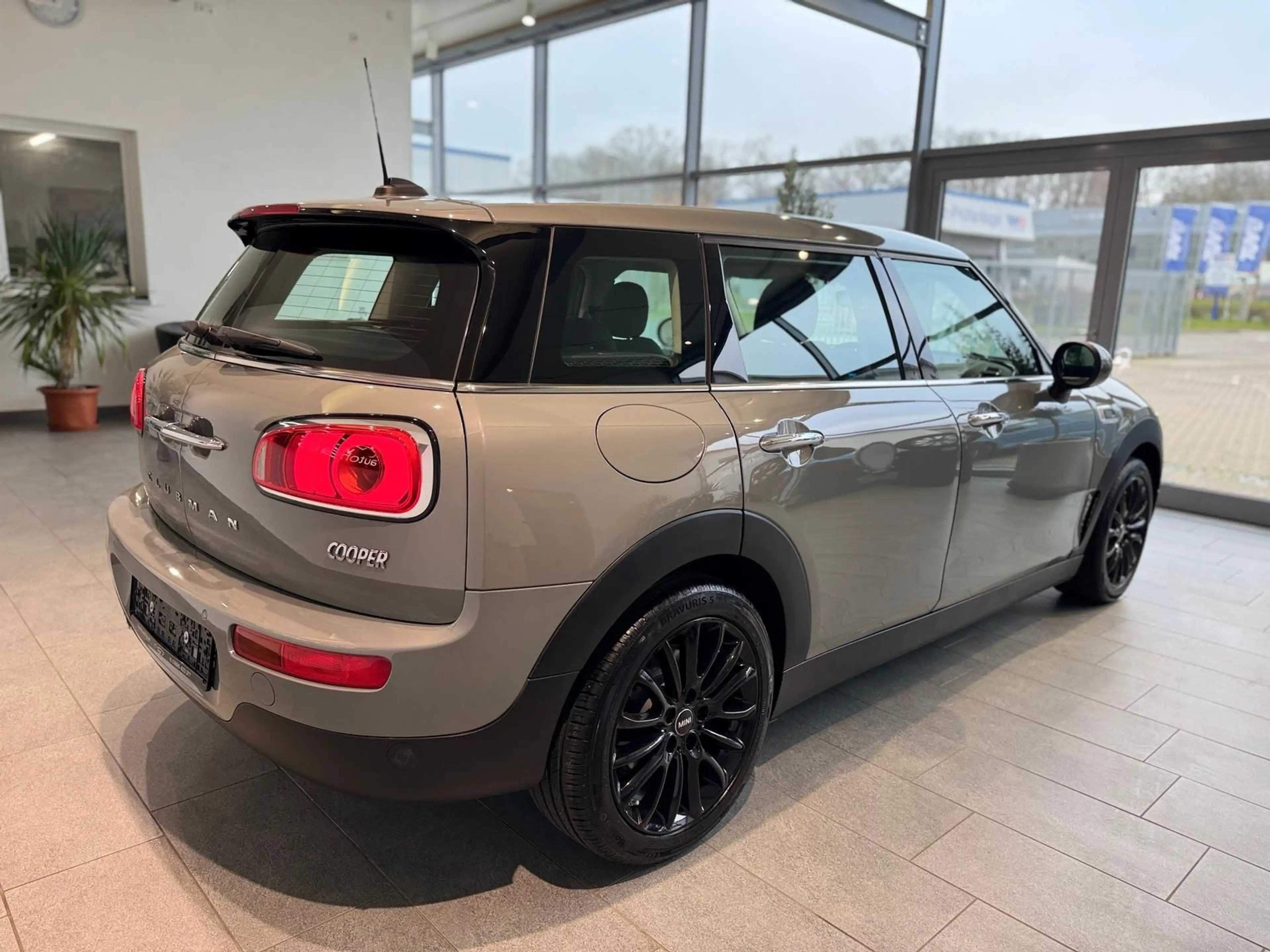 MINI Cooper Clubman Chili LED 17 Zoll — photo 7