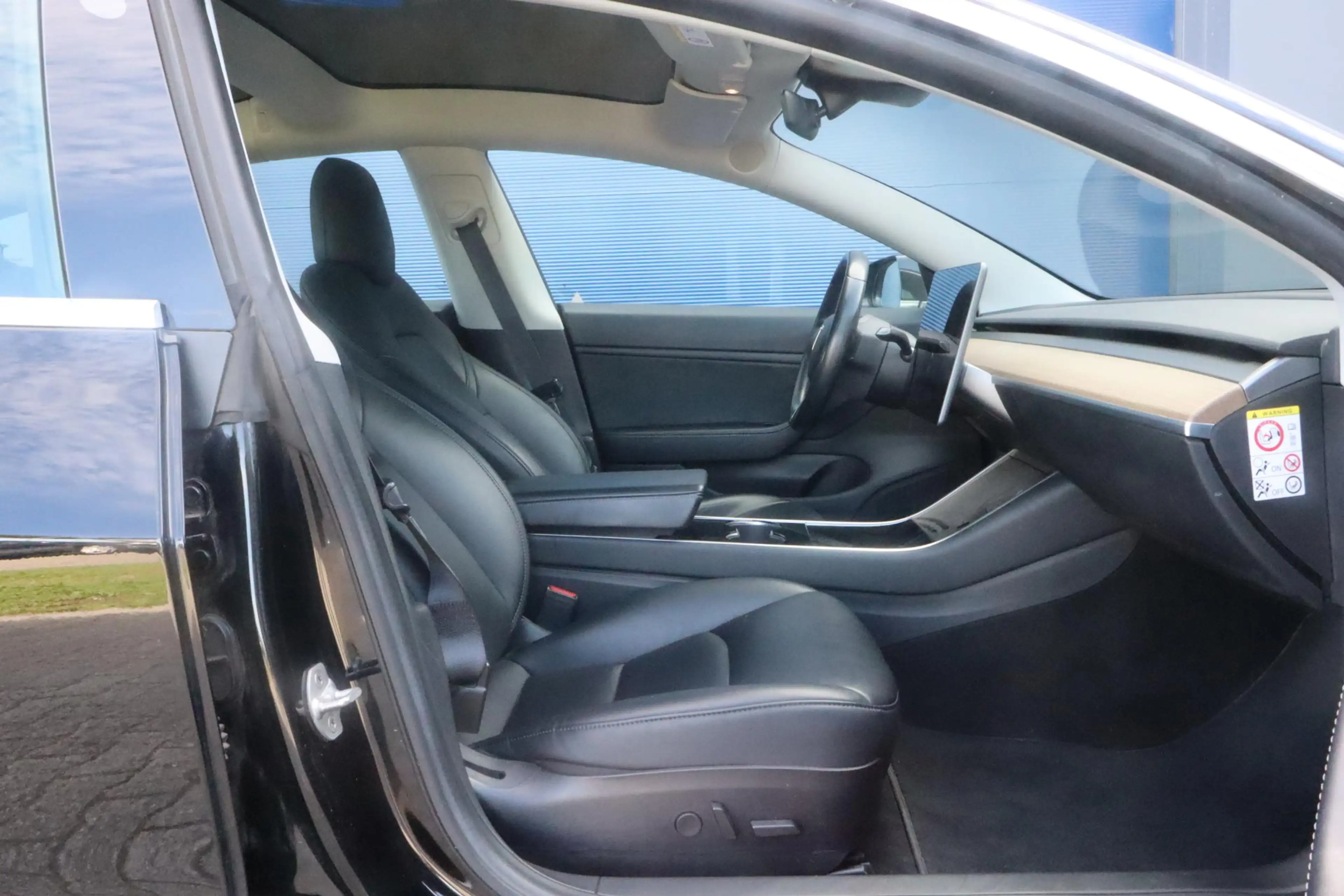 Tesla Model 3 Long Range AWD 75 kWh | 83,6% | Full Self-Driving — photo 12