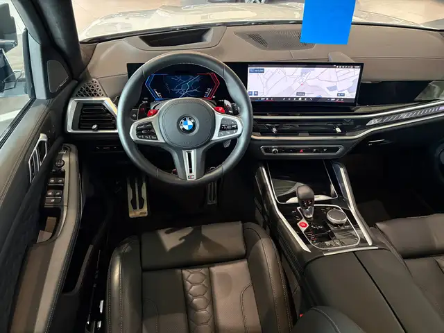 BMW X5 M view 15