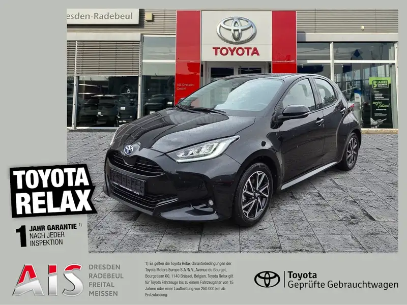 TOYOTA Yaris