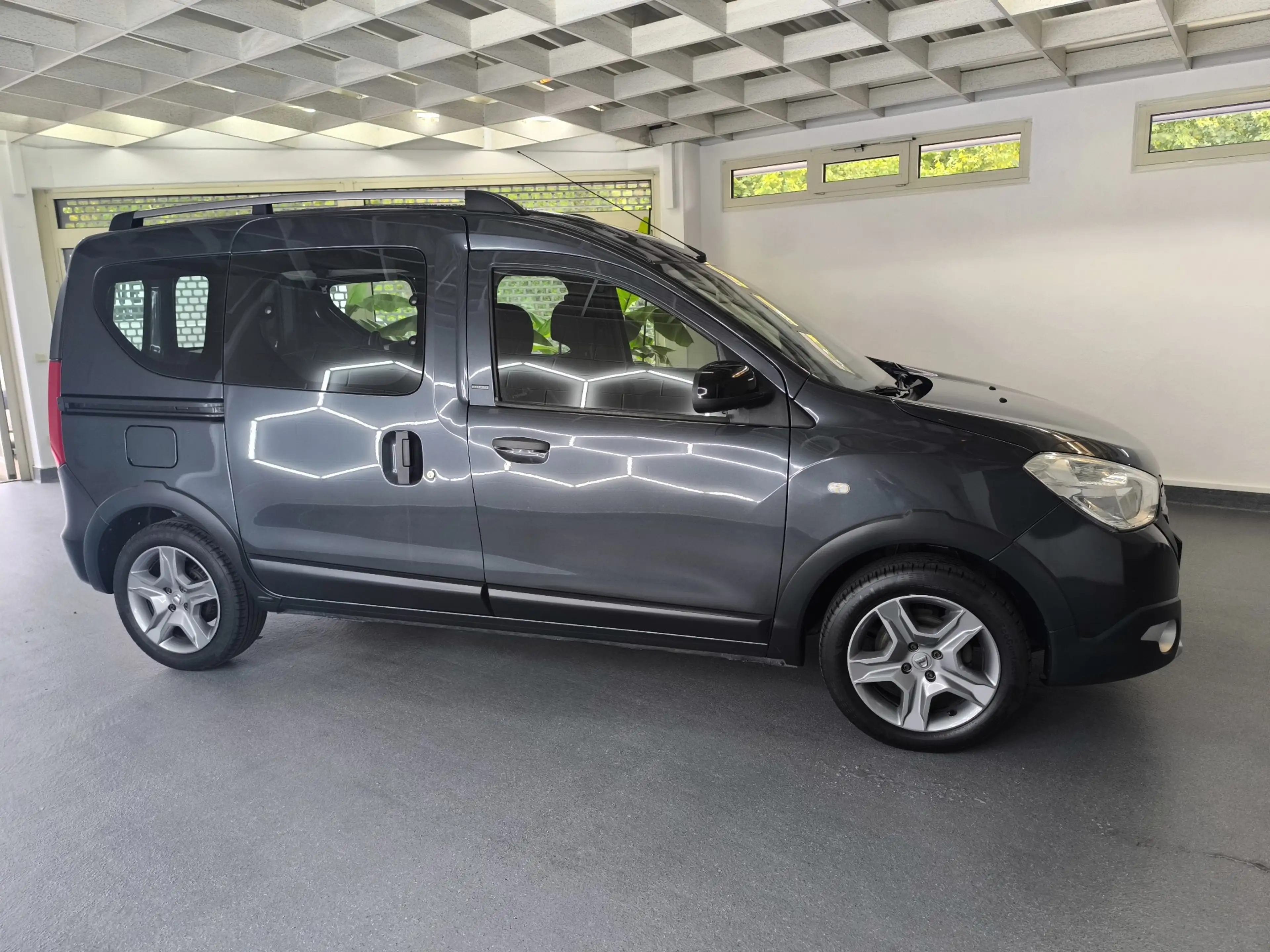 Dacia Dokker Stepway Celebration.-Navigation.-Klimaanlage.-PDC — photo 4