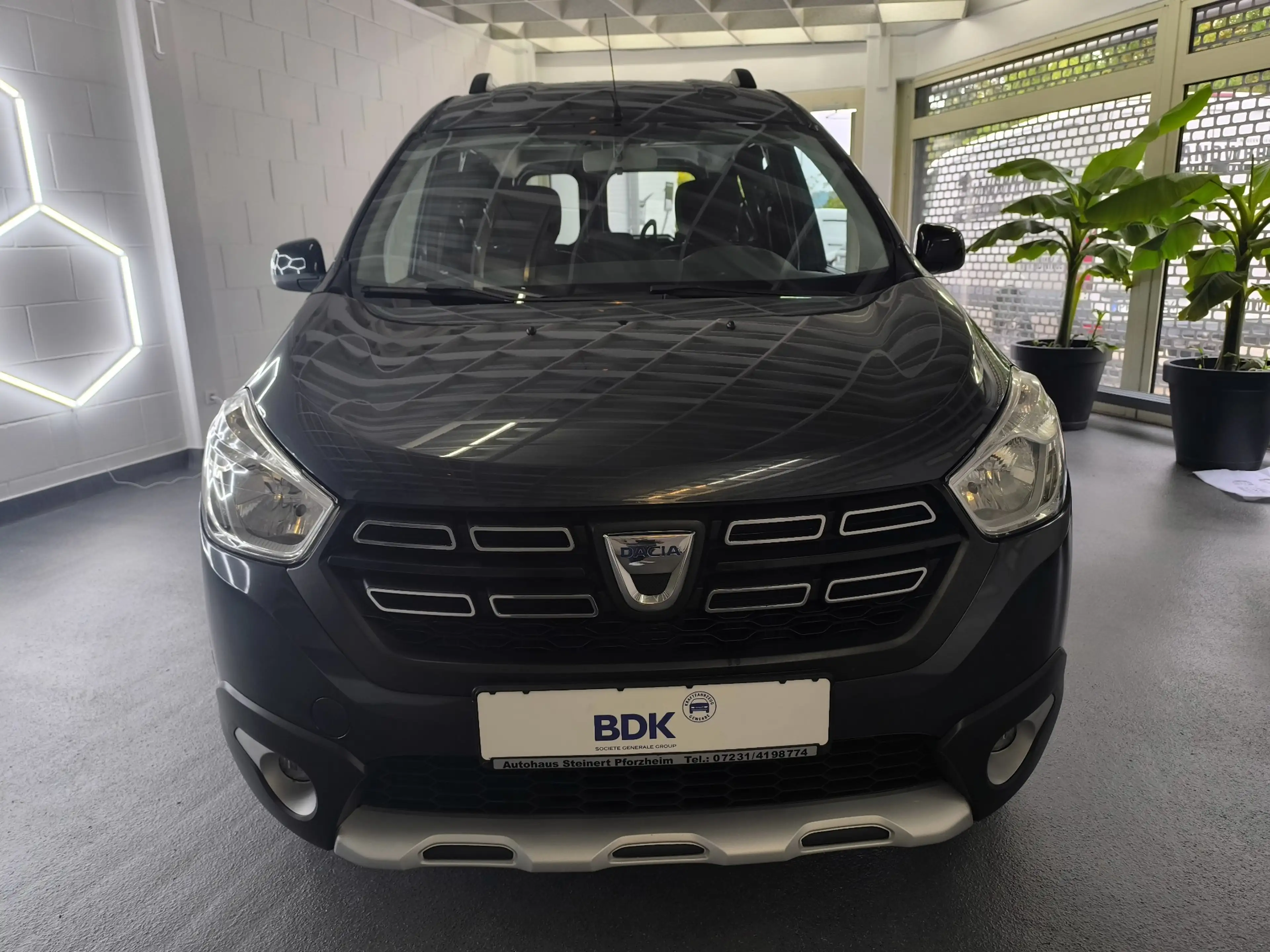 Dacia Dokker Stepway Celebration.-Navigation.-Klimaanlage.-PDC — photo 2