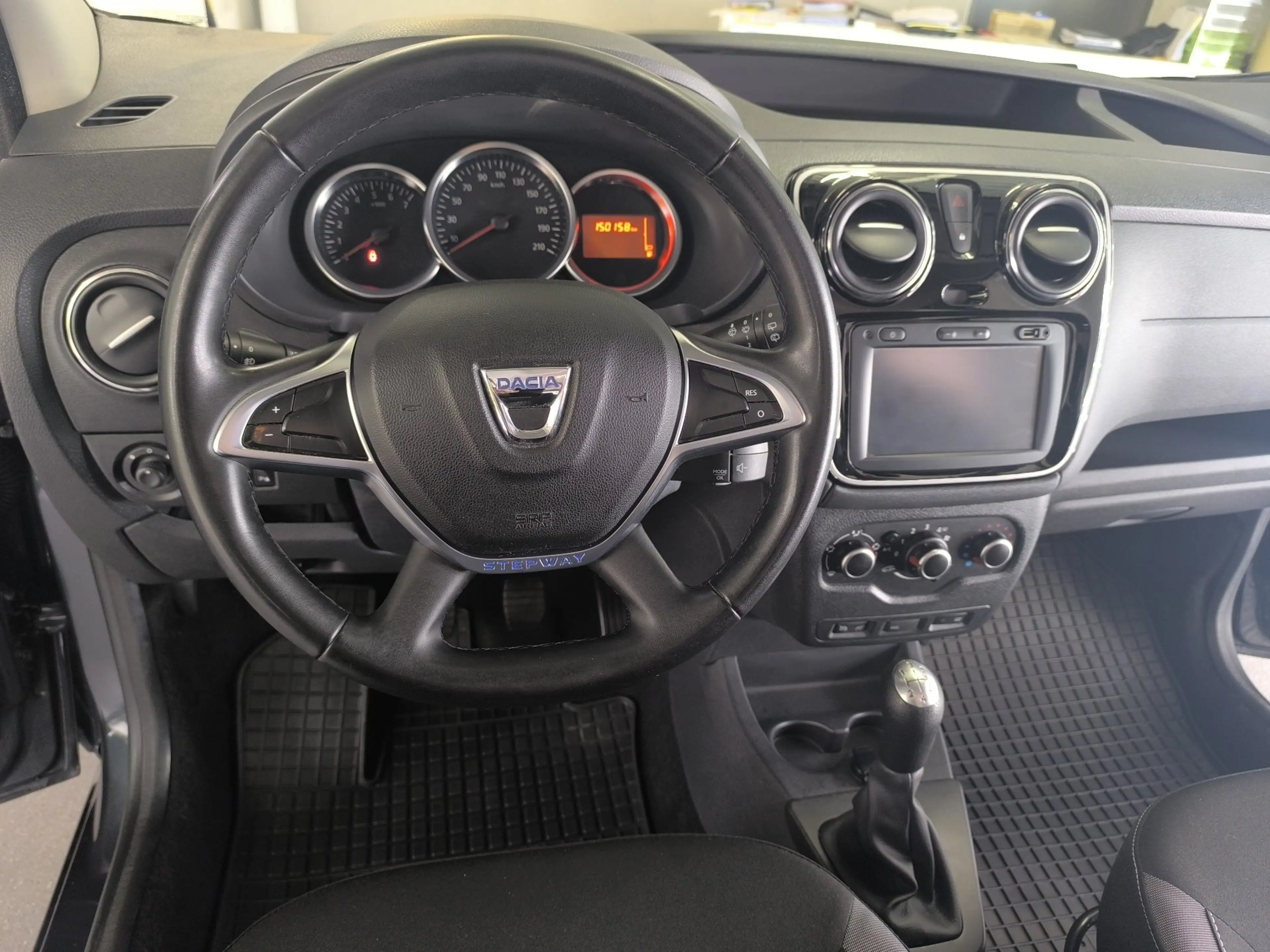 Dacia Dokker Stepway Celebration.-Navigation.-Klimaanlage.-PDC — photo 12