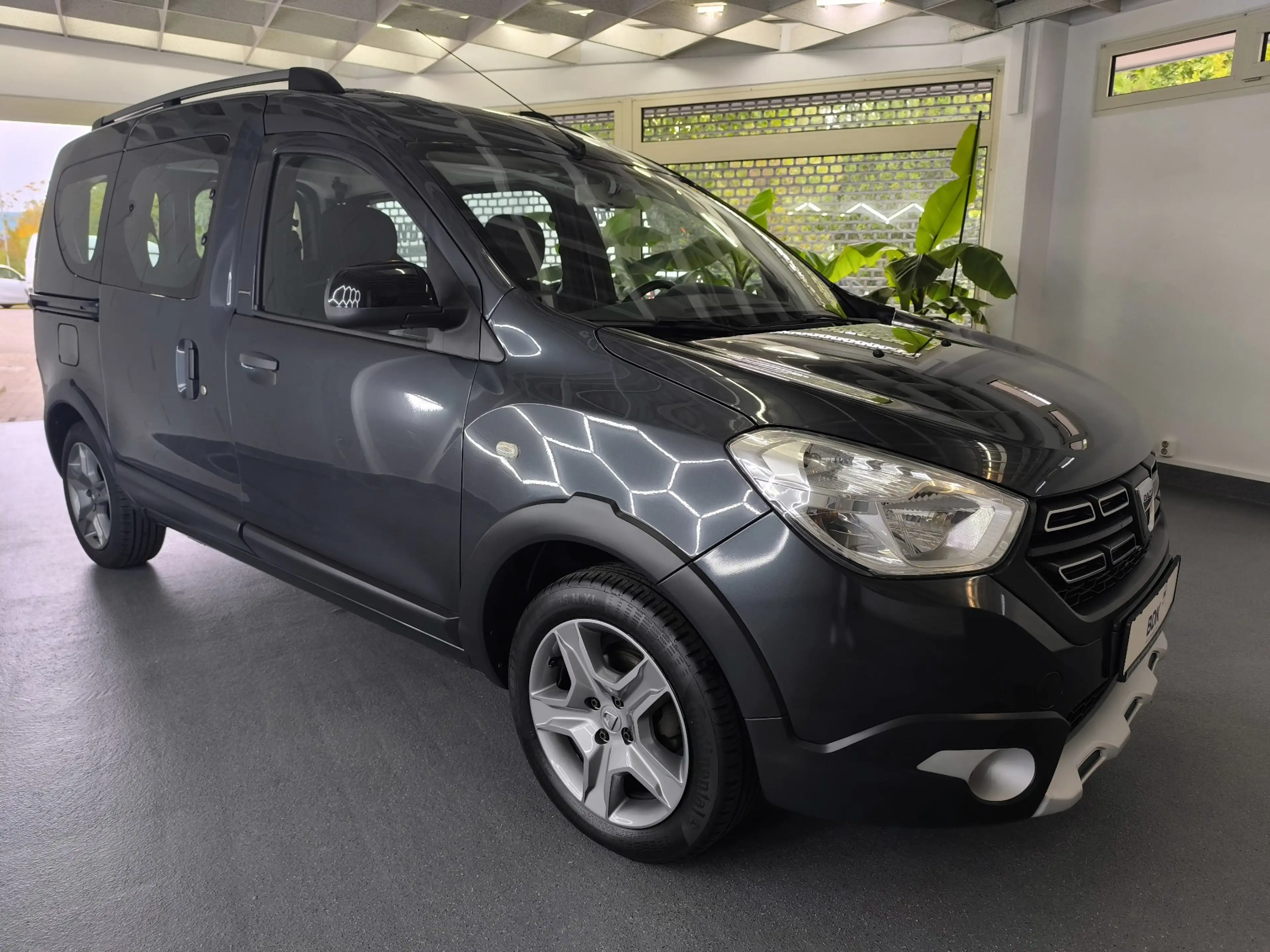 Dacia Dokker Stepway Celebration.-Navigation.-Klimaanlage.-PDC — photo 3