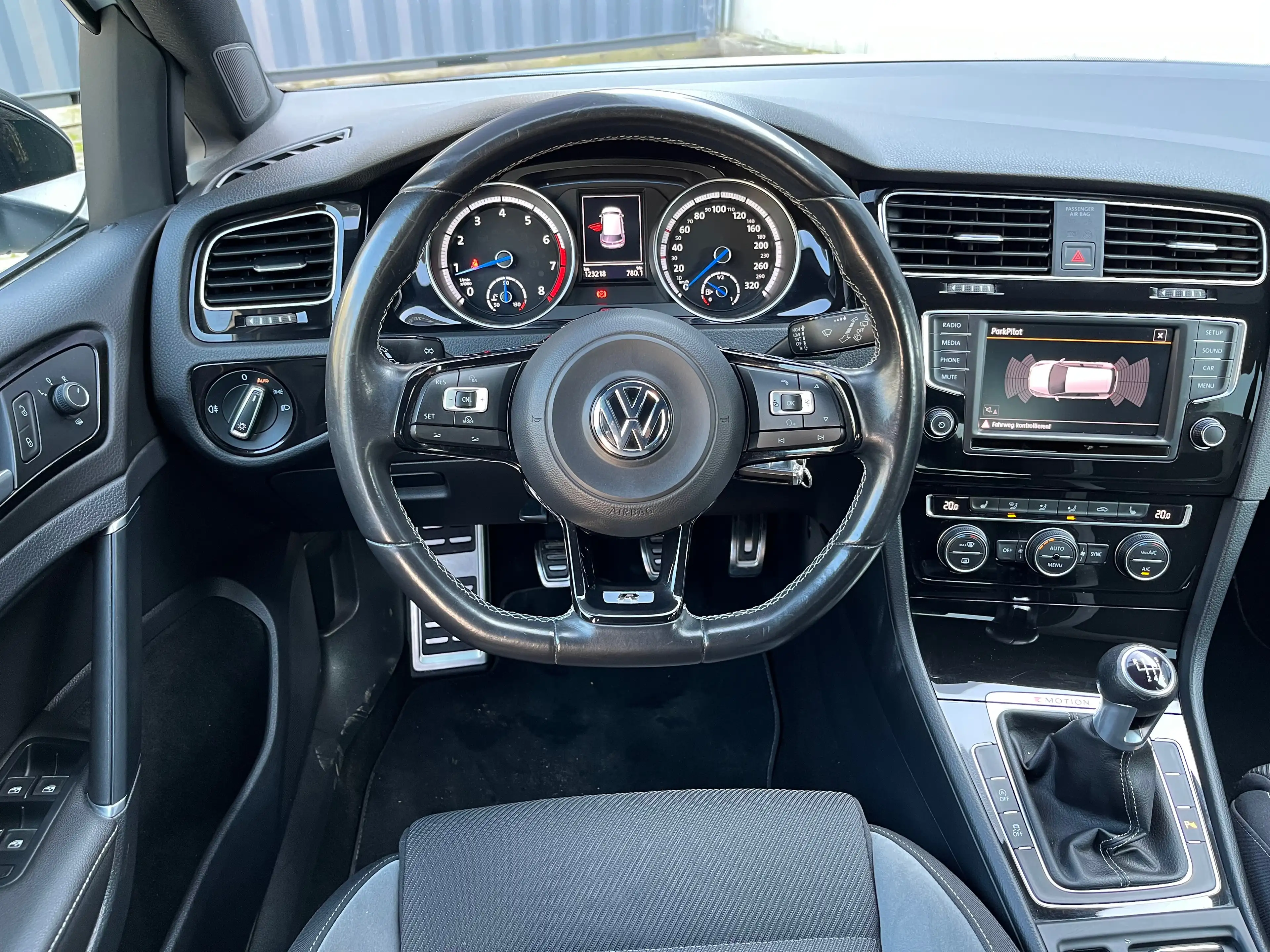 Volkswagen Golf R 2,0 R 4Motion 1.Hand/VW-Scheckheft lückenlos — photo 7