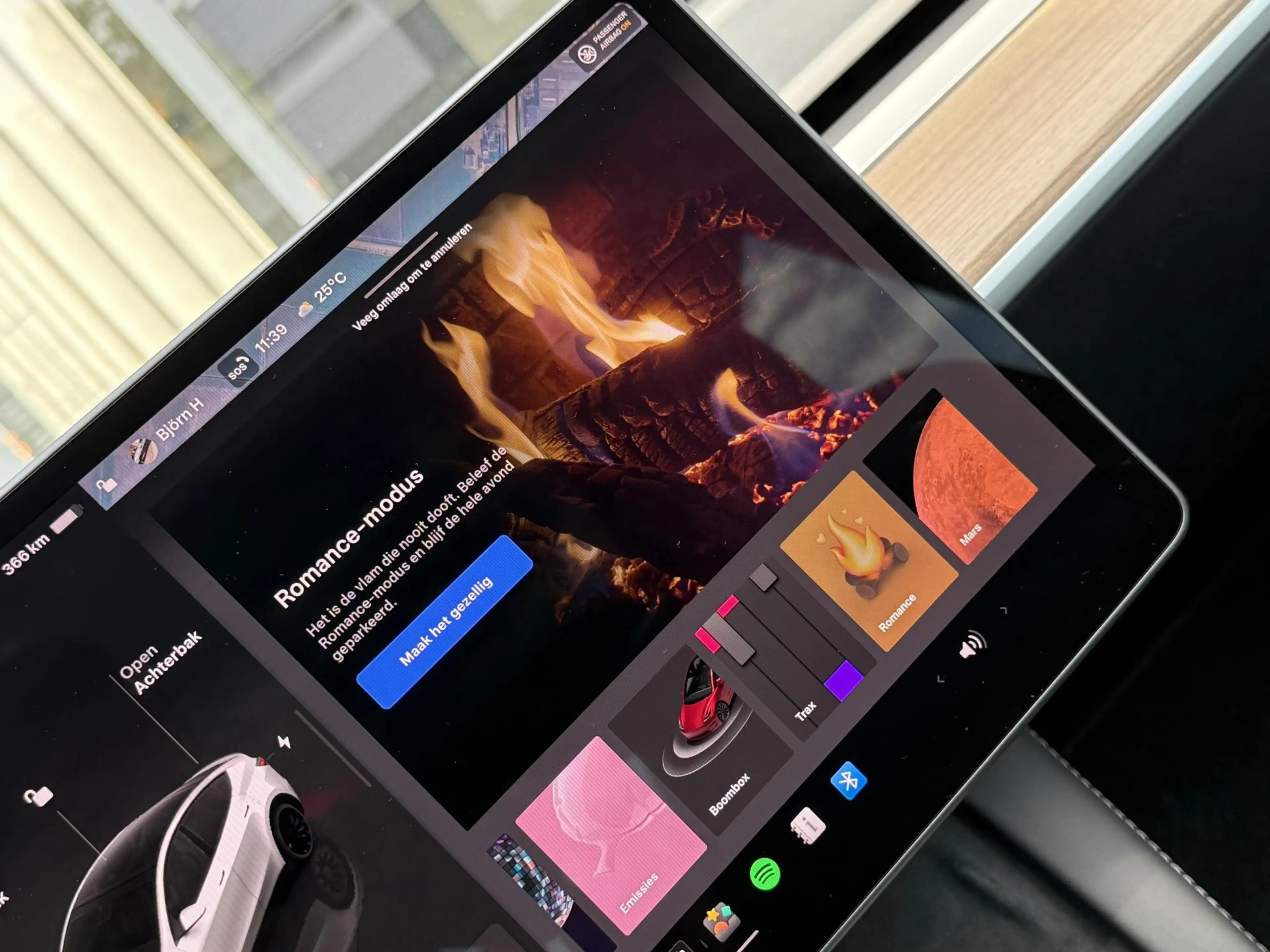 Tesla Model Y Performance AWD/Pano/Trekhaak/95%SOH — photo 35
