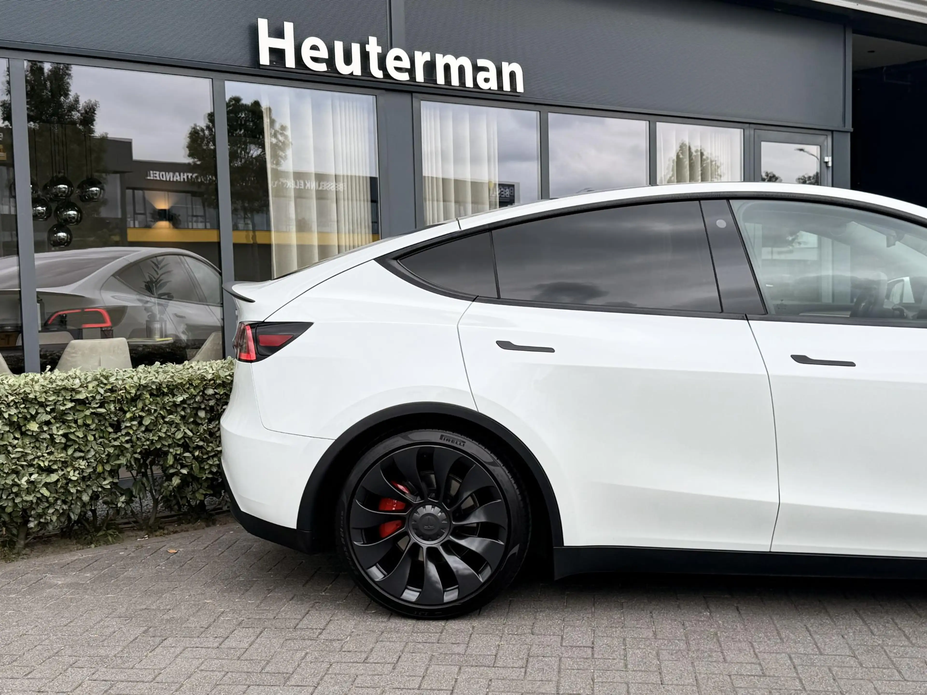 Tesla Model Y Performance AWD/Pano/Trekhaak/95%SOH — photo 16