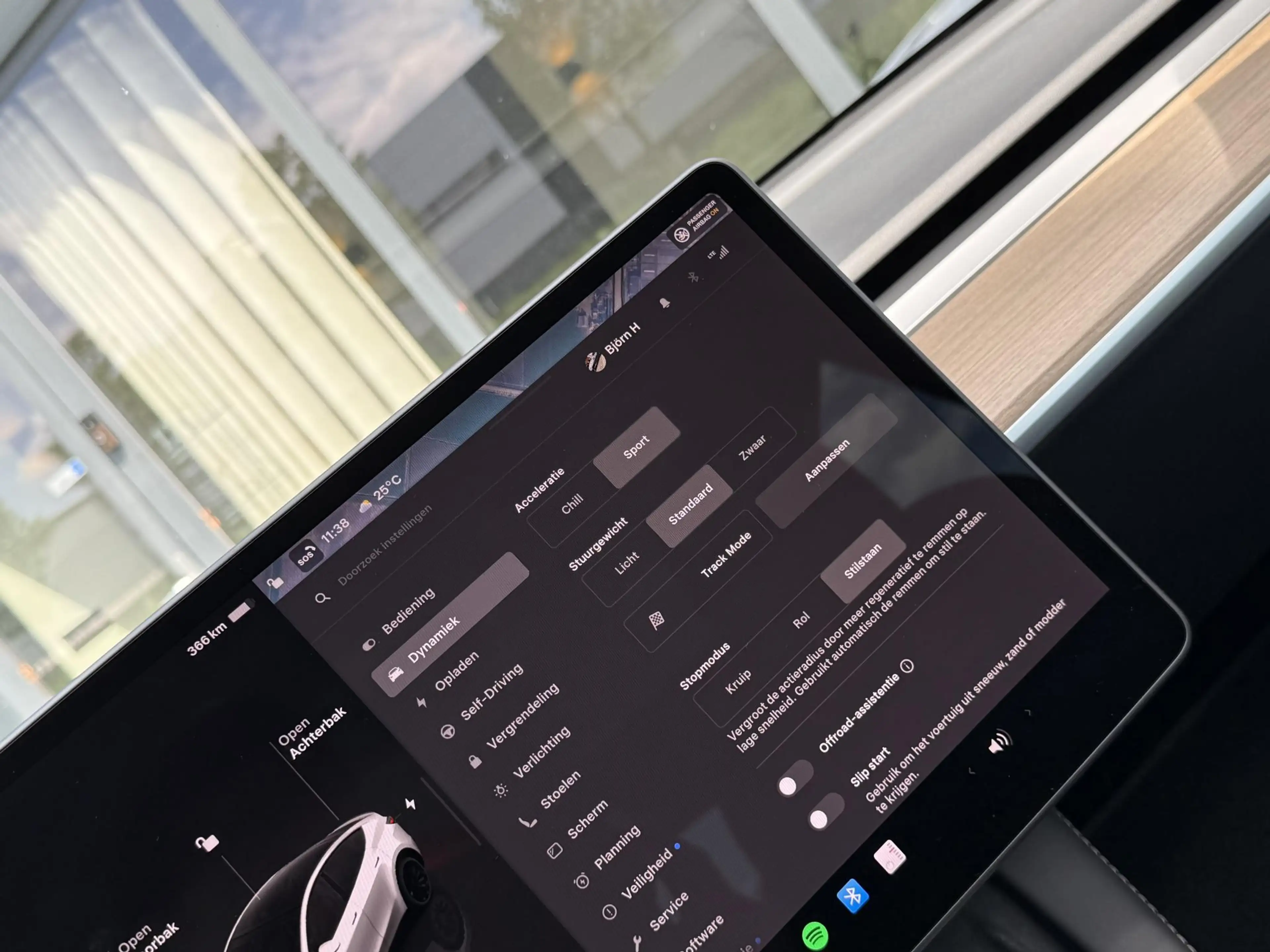 Tesla Model Y Performance AWD/Pano/Trekhaak/95%SOH — photo 29