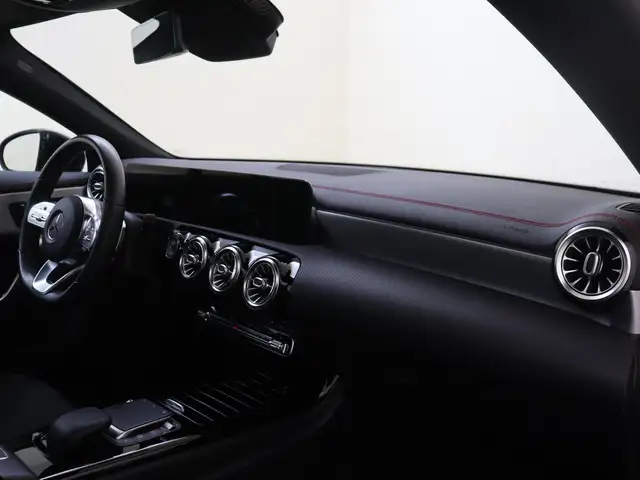 Mercedes-Benz Cla view 5