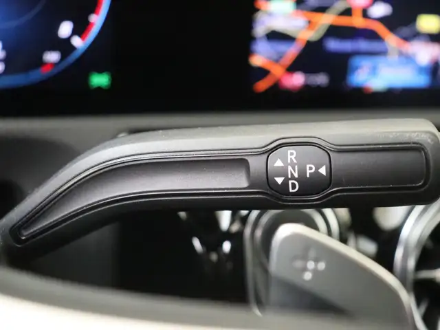 Mercedes-Benz Cla view 14