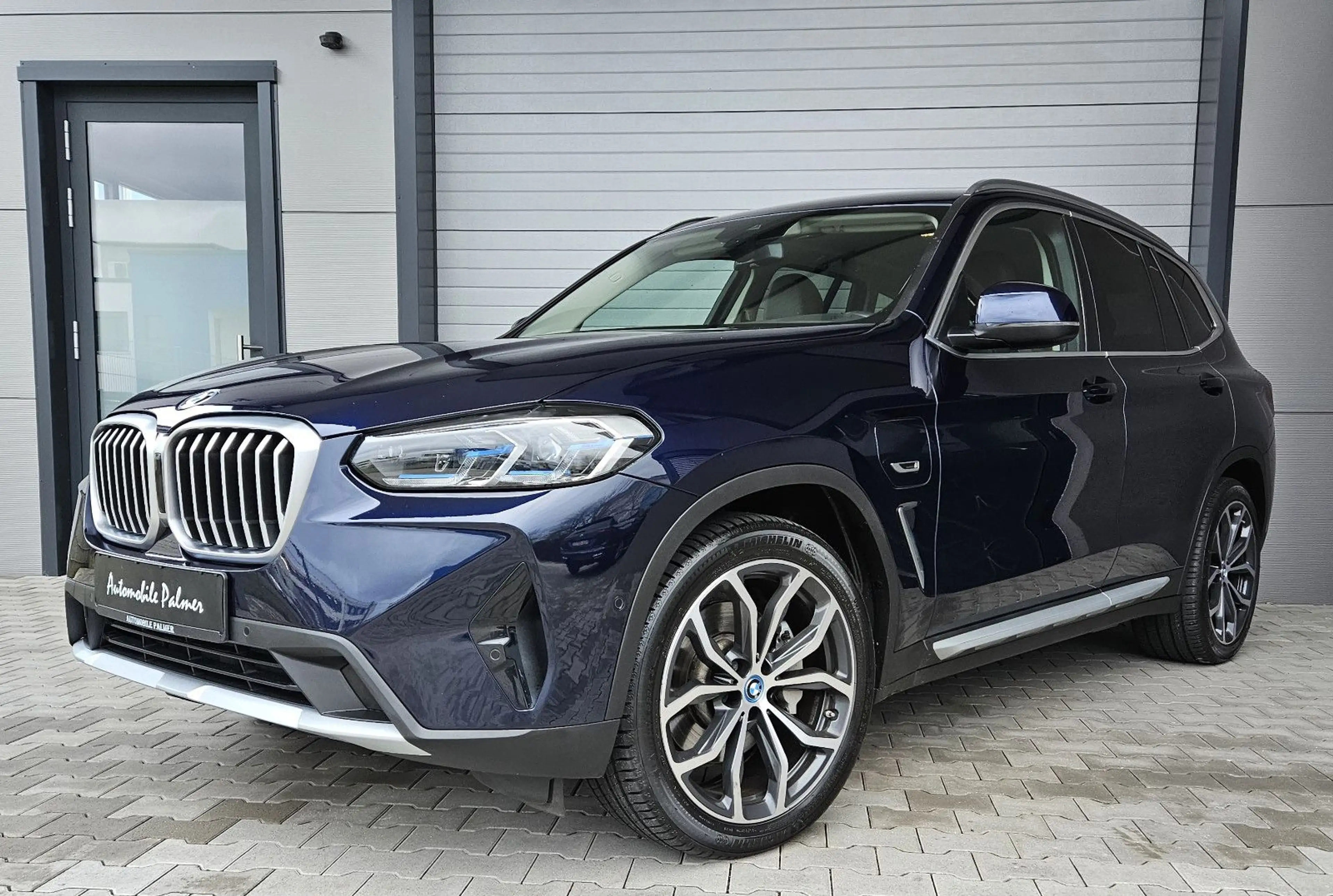 BMW X3 xDrive30e M Sportlenkrad 20Zoll