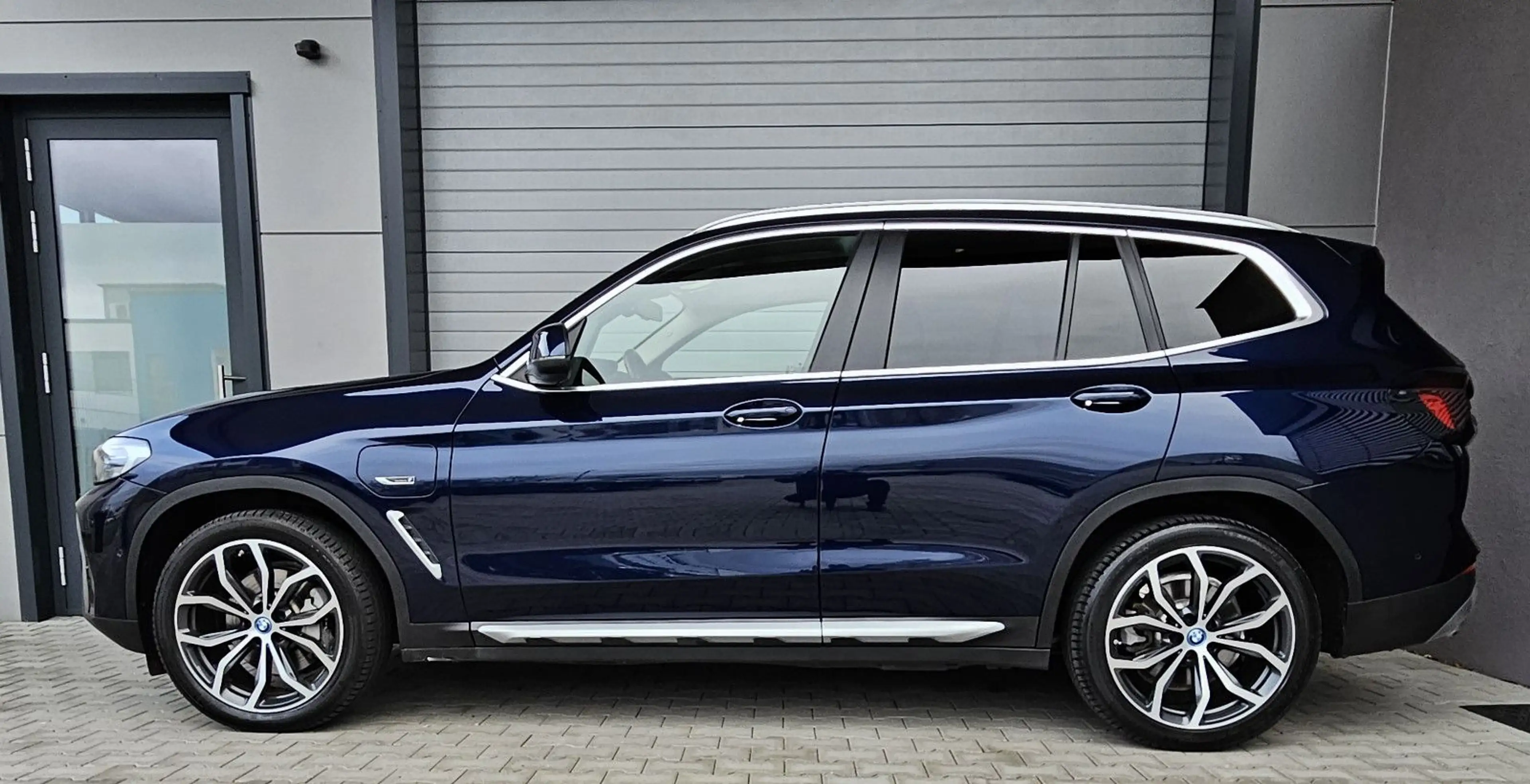 BMW X3 xDrive30e M Sportlenkrad 20Zoll — photo 4