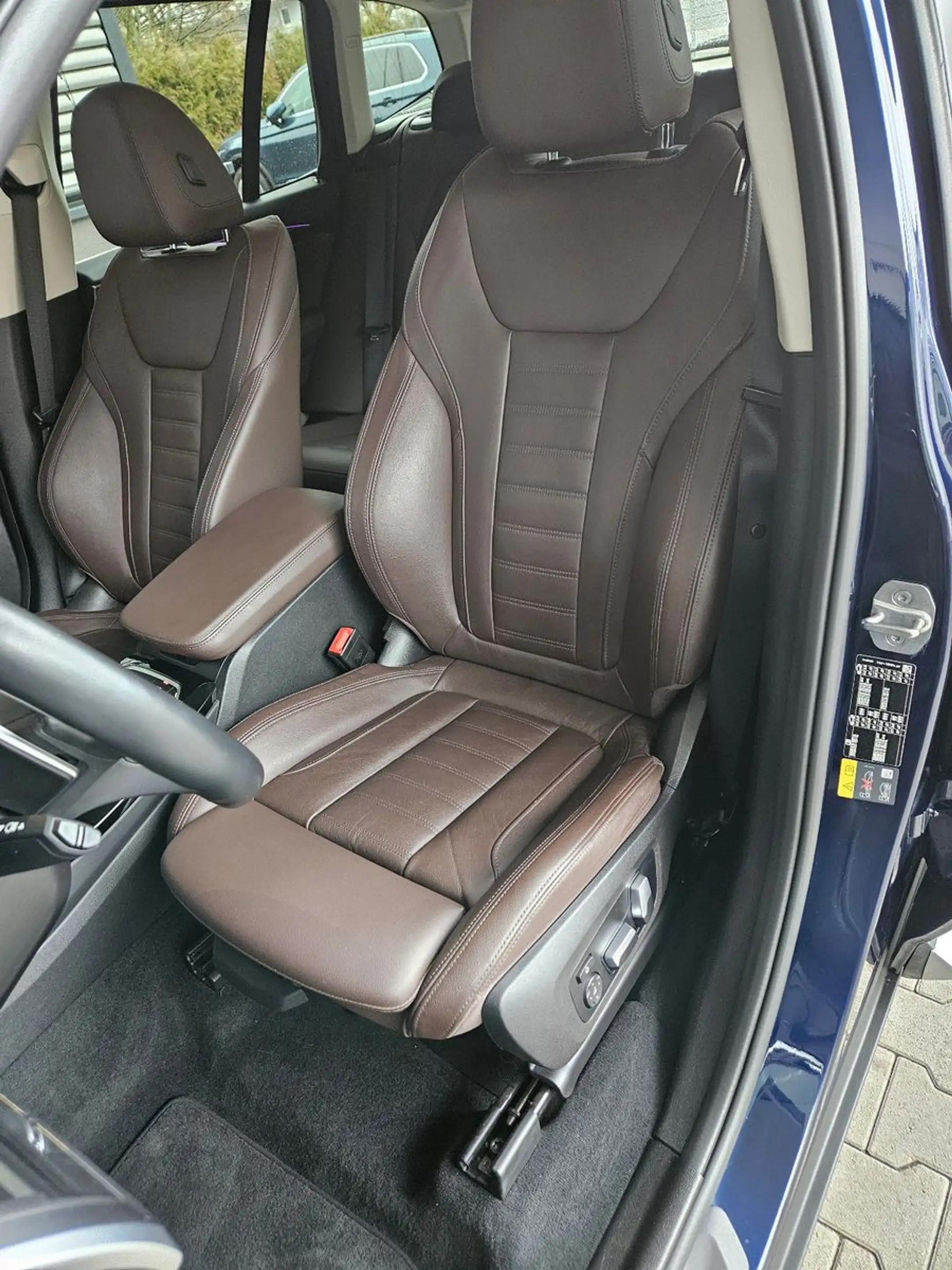 BMW X3 xDrive30e M Sportlenkrad 20Zoll — photo 10