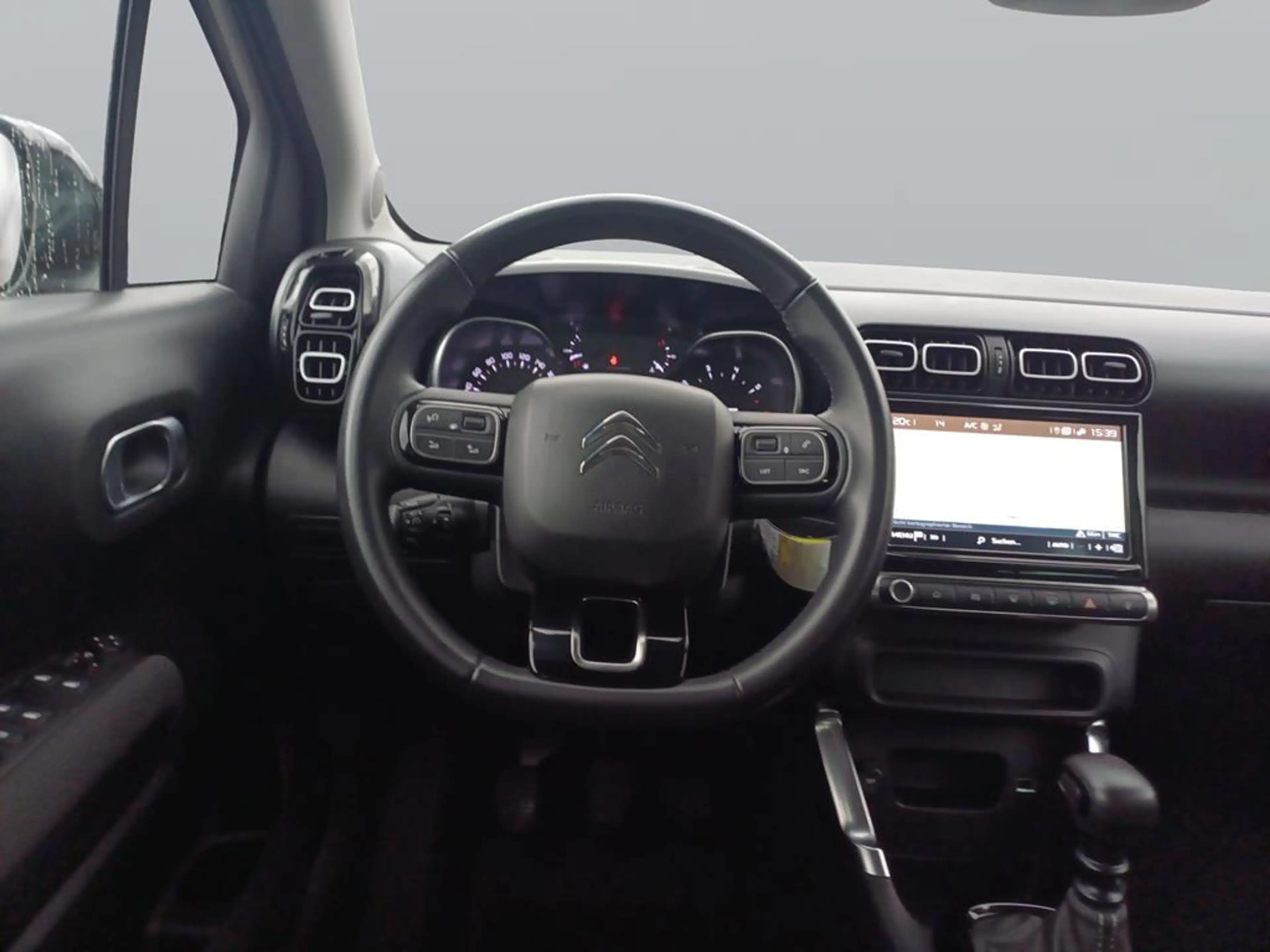 Citroen C3 Aircross PureTech 110 S&S Shine — photo 13