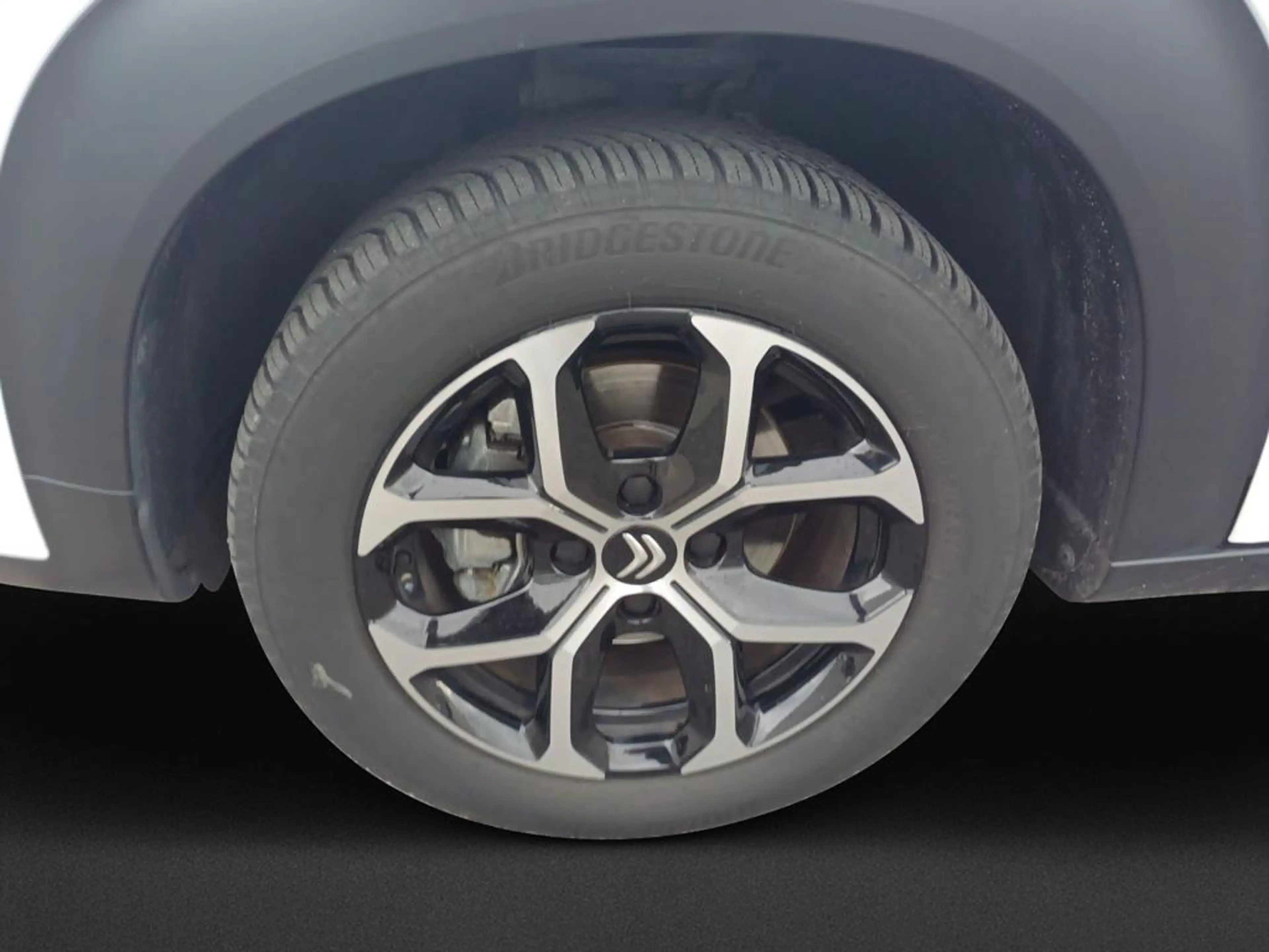Citroen C3 Aircross PureTech 110 S&S Shine — photo 8