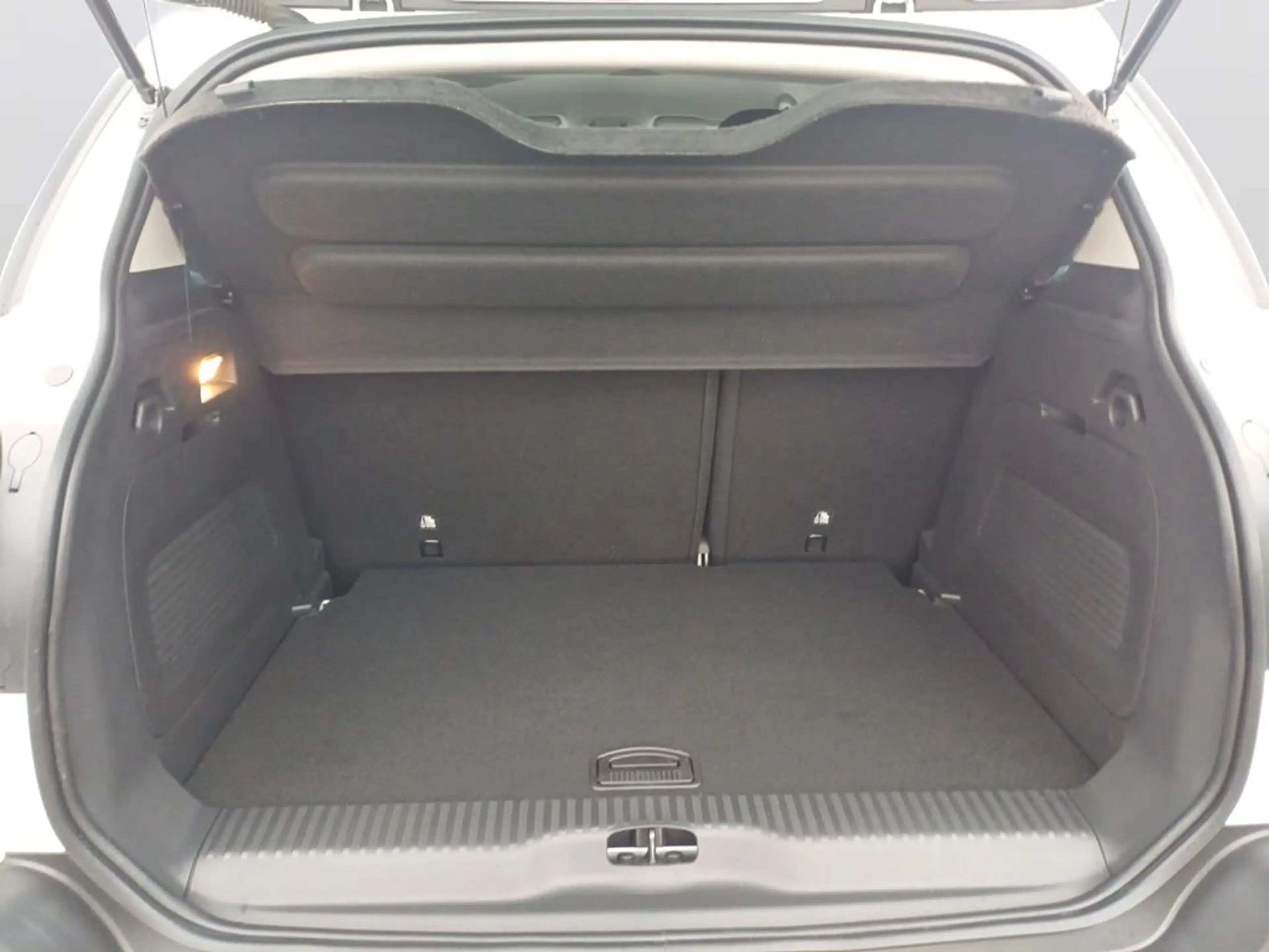 Citroen C3 Aircross PureTech 110 S&S Shine — photo 7