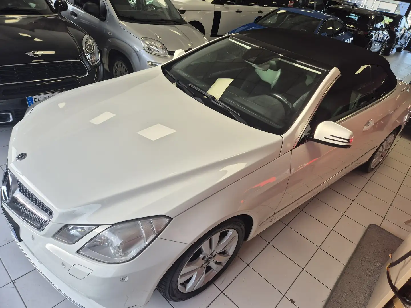 Mercedes-Benz E 220 E Cabrio 220 cdi Avantgarde Fatt. service perfetta Bianco - 2