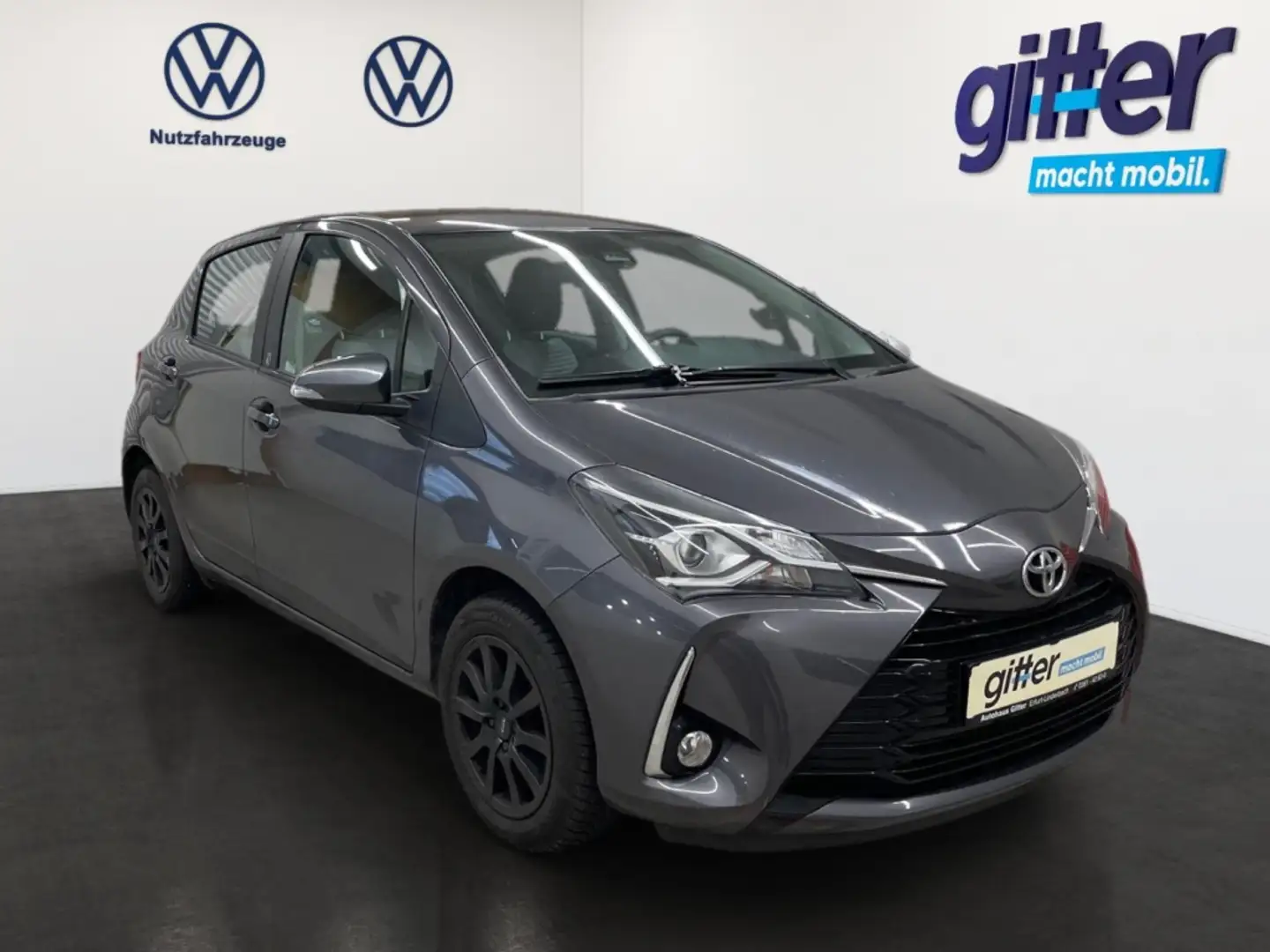 Toyota Yaris 1.5 Team ALU KLIMA KAMERA Soundsystem Musikstreami Grau - 2