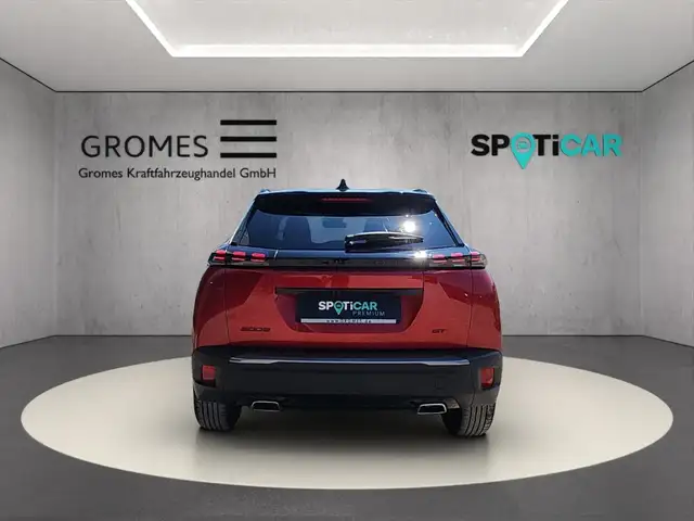 Peugeot 2008 view 4