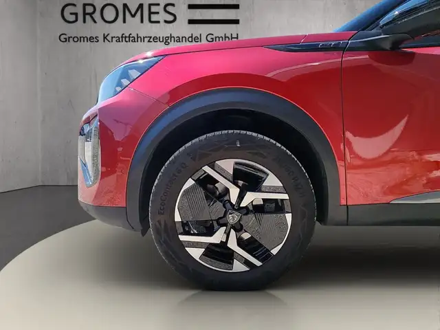 Peugeot 2008 view 11