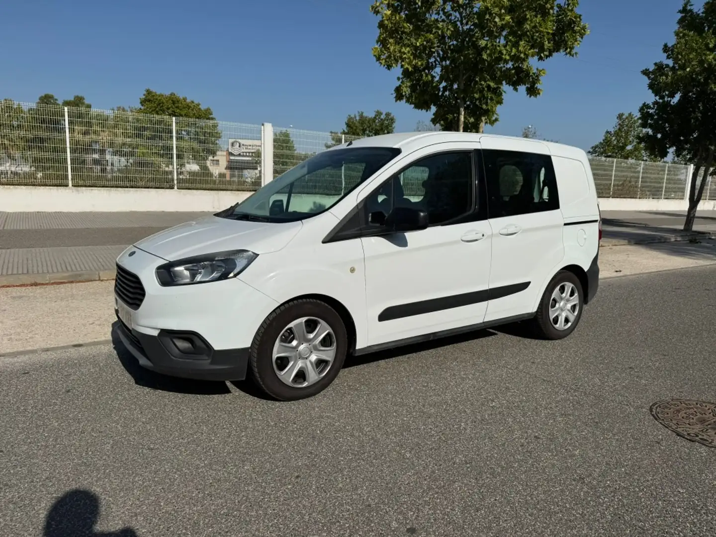 Ford Transit Connect Berlina Manual de 5 Puertas Blanco - 1