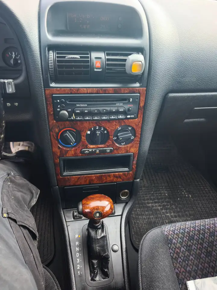 Opel Astra 1.6 Elegance, foto 10