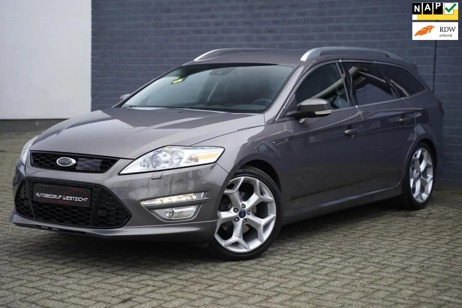 Ford Mondeo Wagon 2.0 EcoBoost S-Edition 240pk, Automaat Zwart - 1