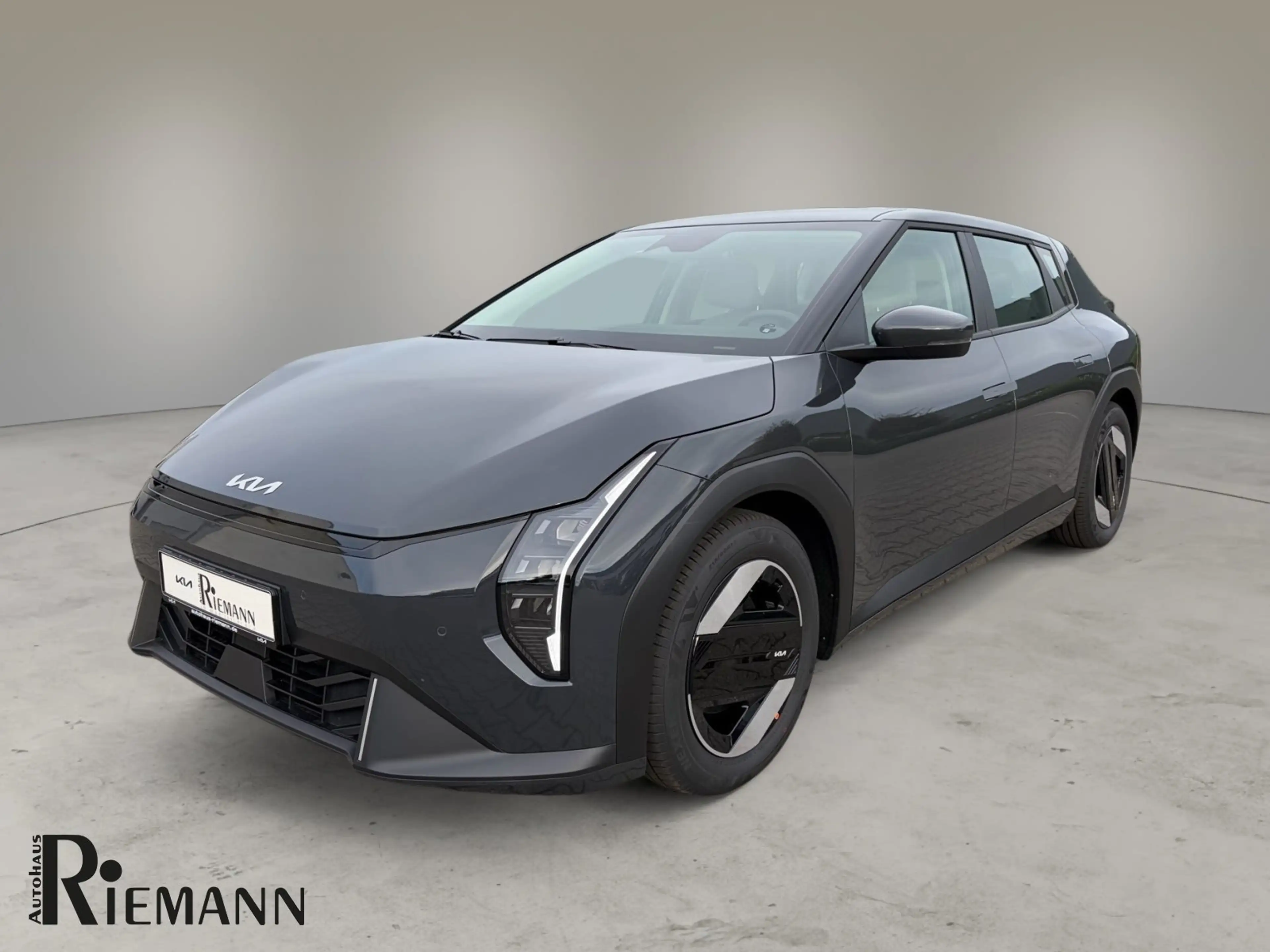 Kia EV4 58,3-kWh Earth + WinterConnect-Paket