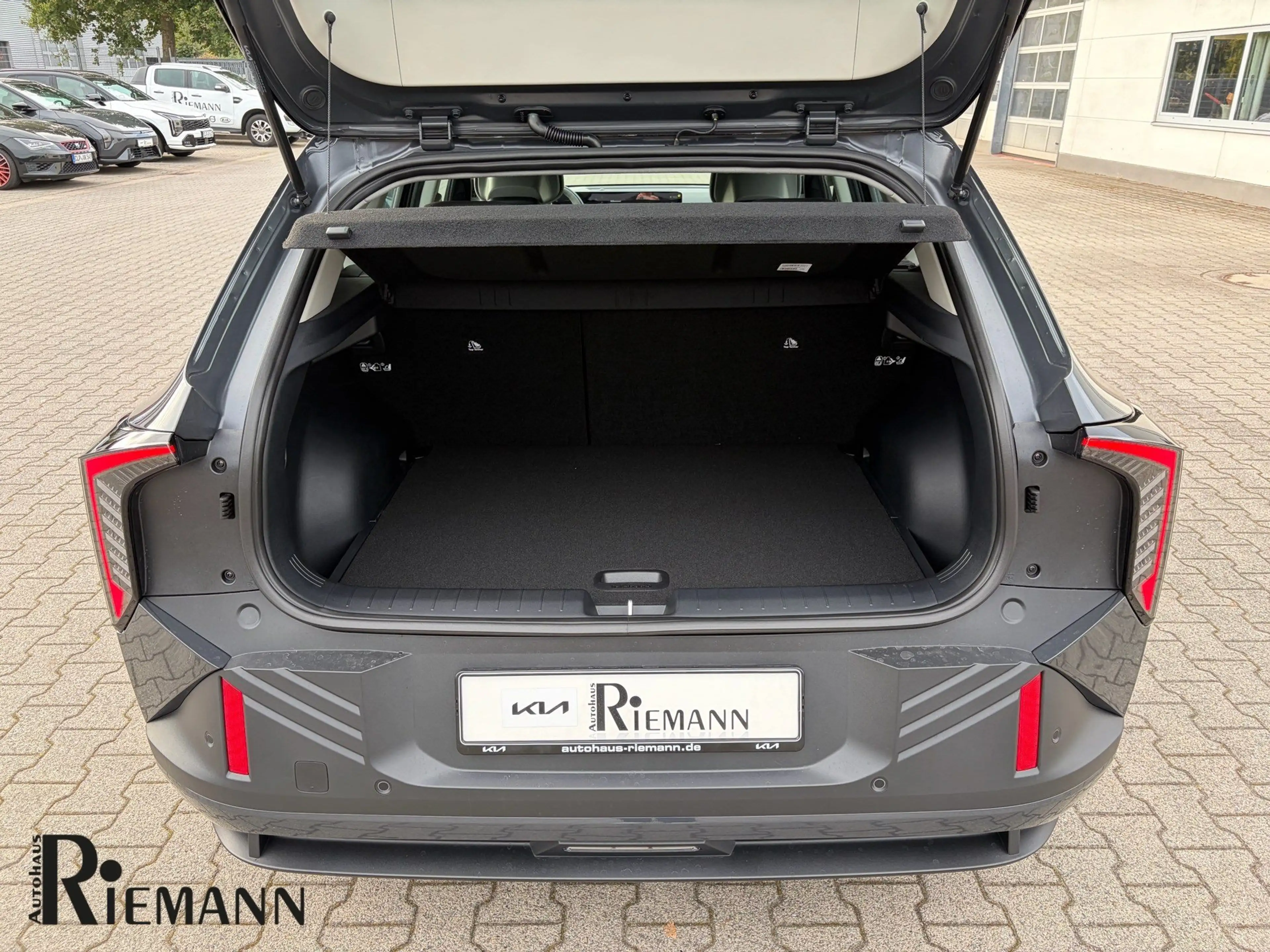 Kia EV4 58,3-kWh Earth + WinterConnect-Paket — photo 11