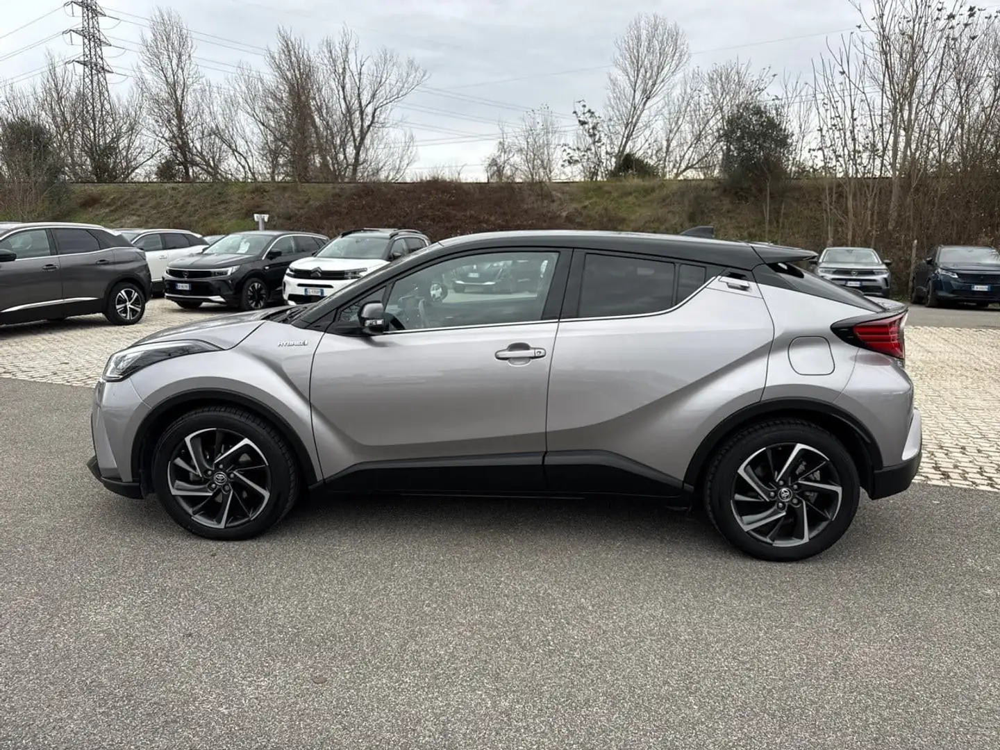 Toyota C-HR 2.0H (184CV) E-CVT Style Grigio - 2