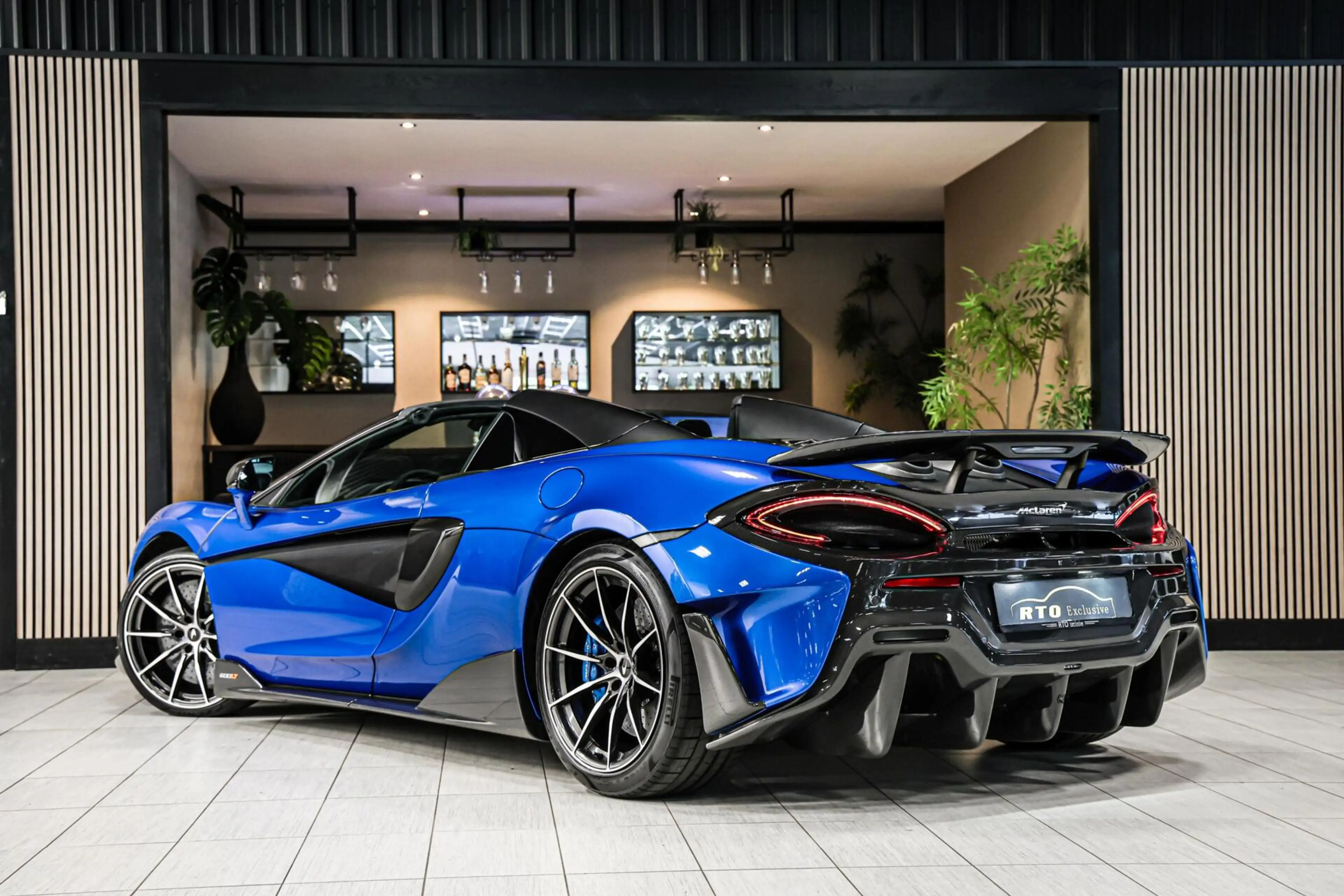 McLaren 600LT Spider 3.8 V8|Senna seats|PPF|Lift|Carbon|B&W — photo 4