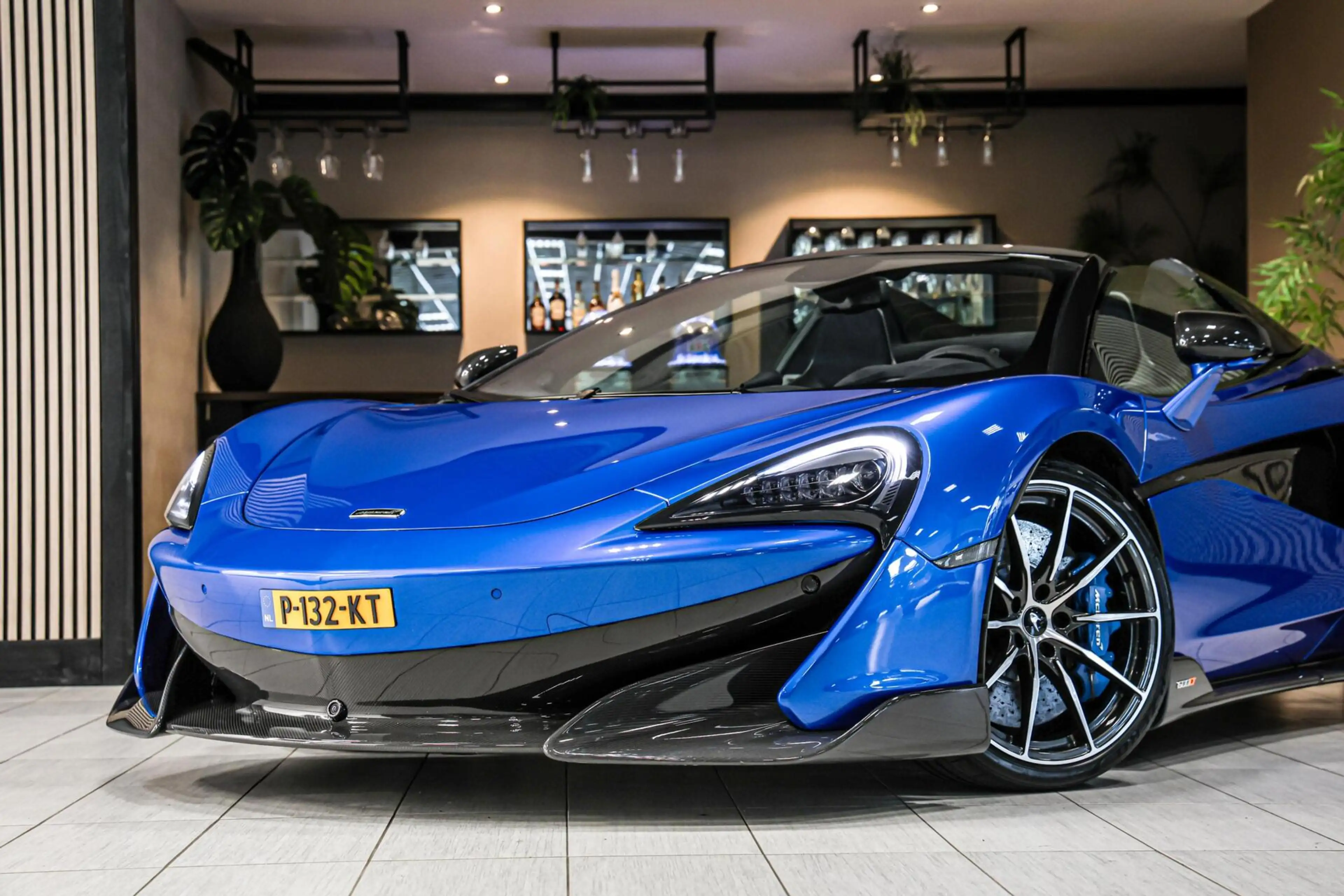 McLaren 600LT Spider 3.8 V8|Senna seats|PPF|Lift|Carbon|B&W — photo 11