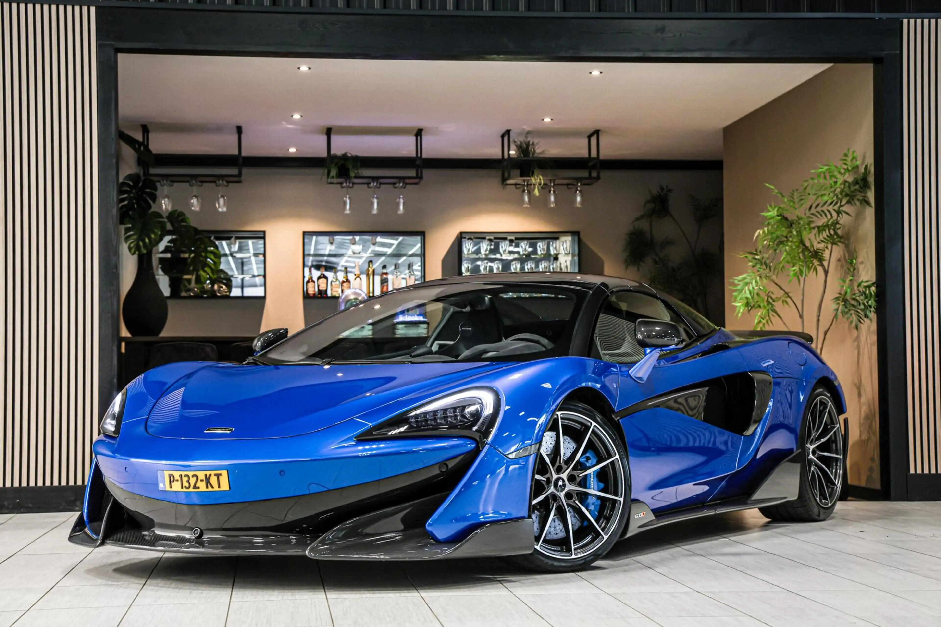 McLaren 600LT Spider 3.8 V8|Senna seats|PPF|Lift|Carbon|B&W — photo 3