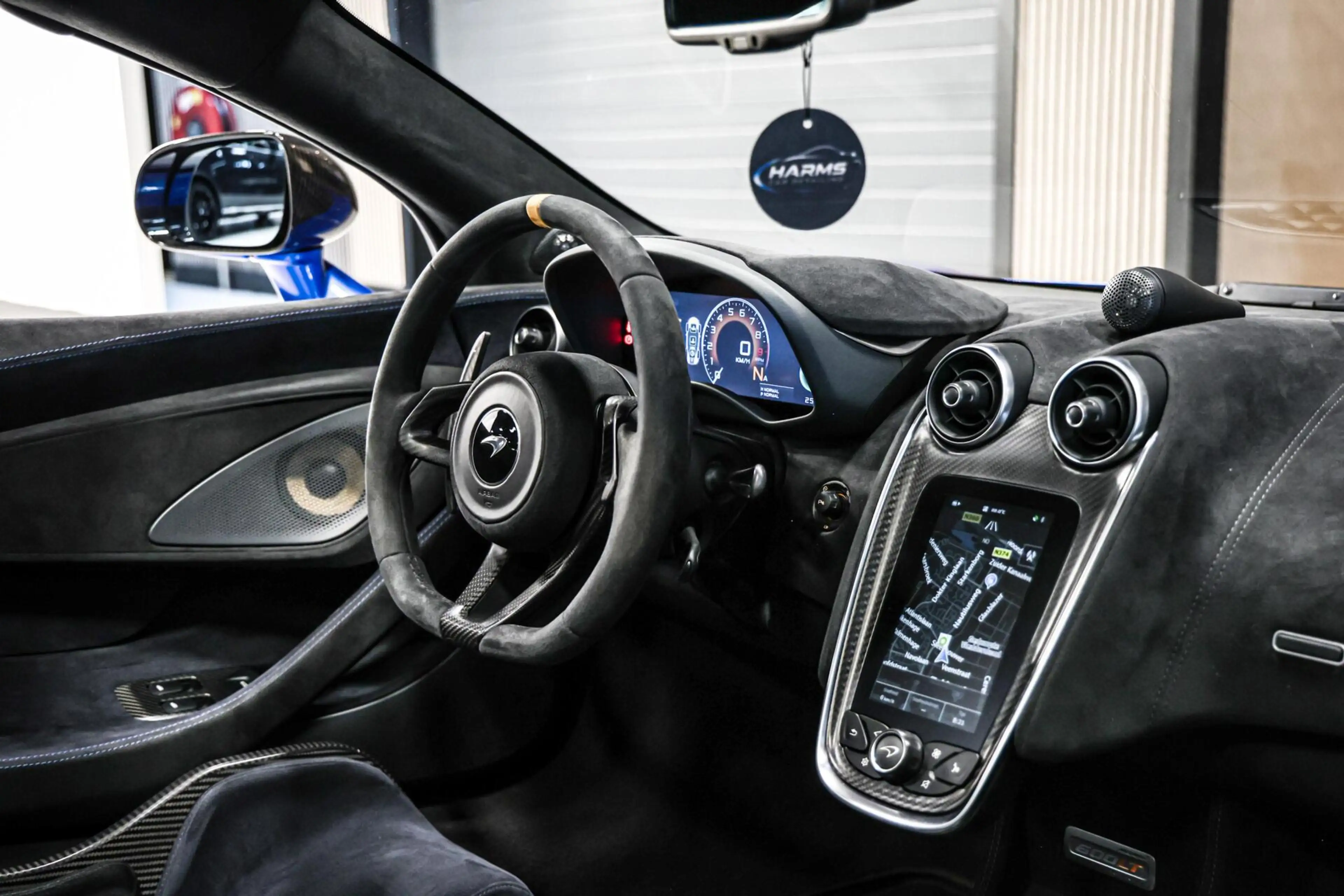 McLaren 600LT Spider 3.8 V8|Senna seats|PPF|Lift|Carbon|B&W — photo 2