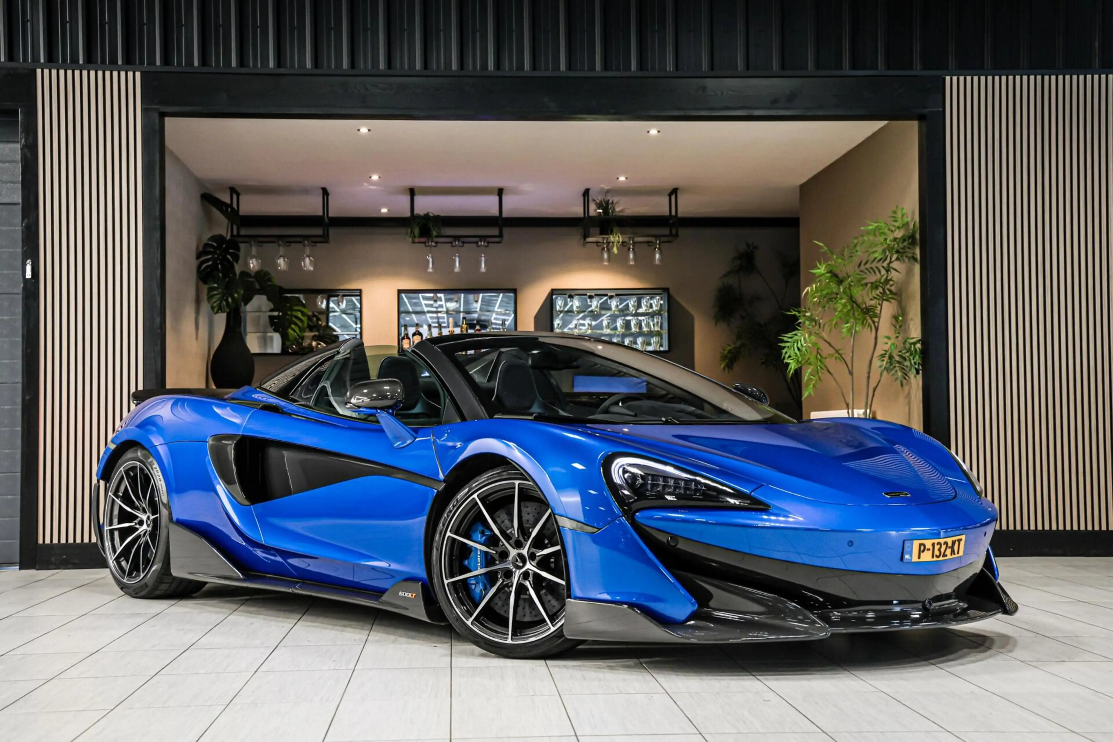 McLaren 600LT Spider 3.8 V8|Senna seats|PPF|Lift|Carbon|B&W — photo 6