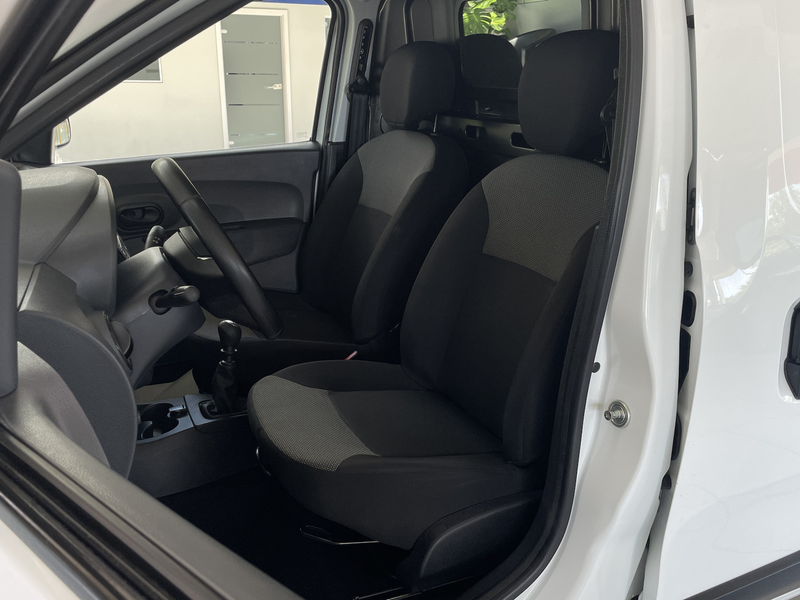 Dacia Dokker 1.3TCe Comfort Klima 2xSchiebetür AHK GRA — photo 10